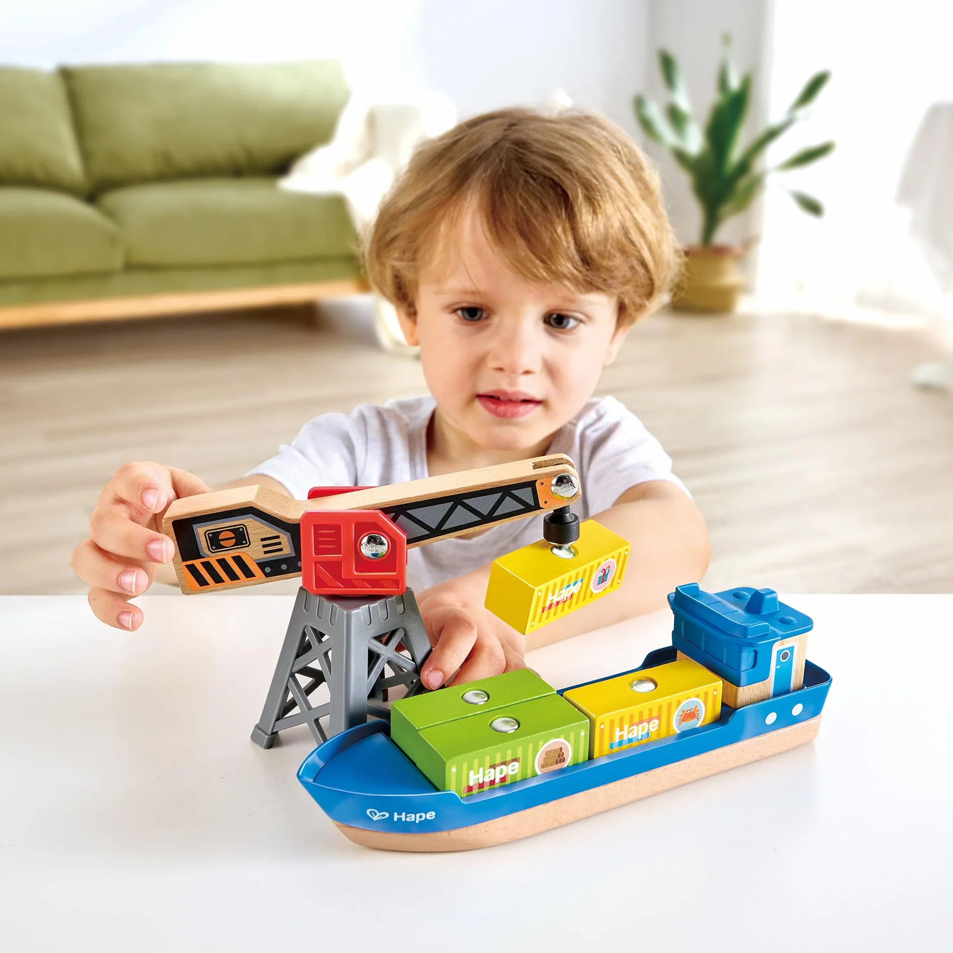 Hape Buque de Carga y grúa