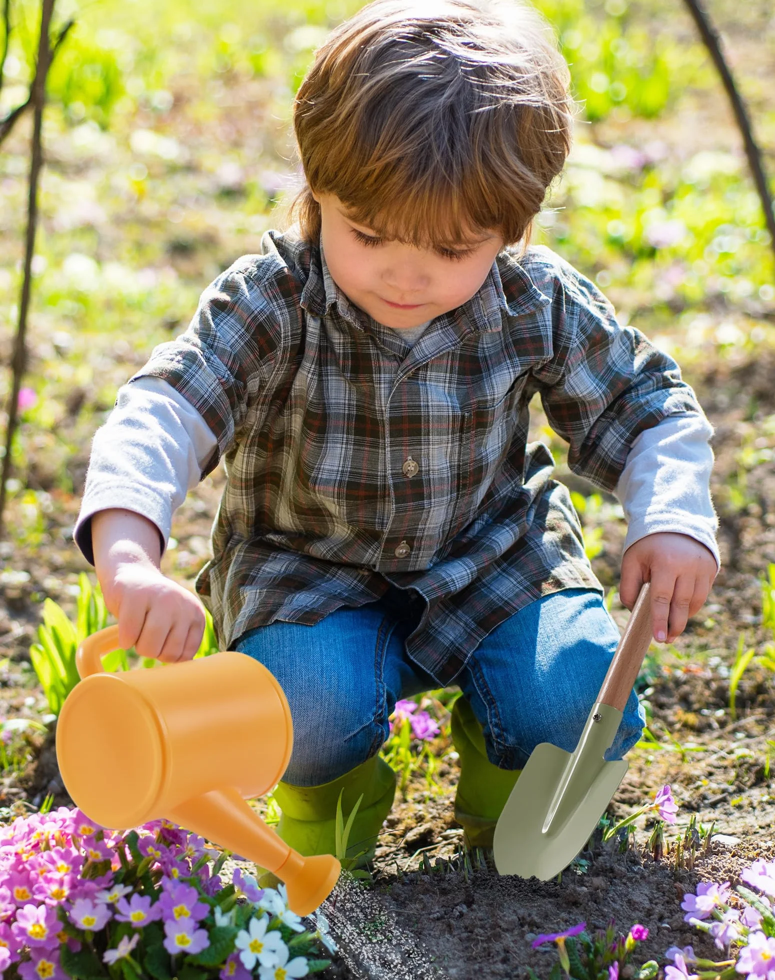 ROBOTIME Juego de herramientas de jardinería para niños, kit de herramientas de jardín de 18 piezas para niños pequeños con regadera, guantes, delantal y sombreros, bolsa de herramientas y juego de