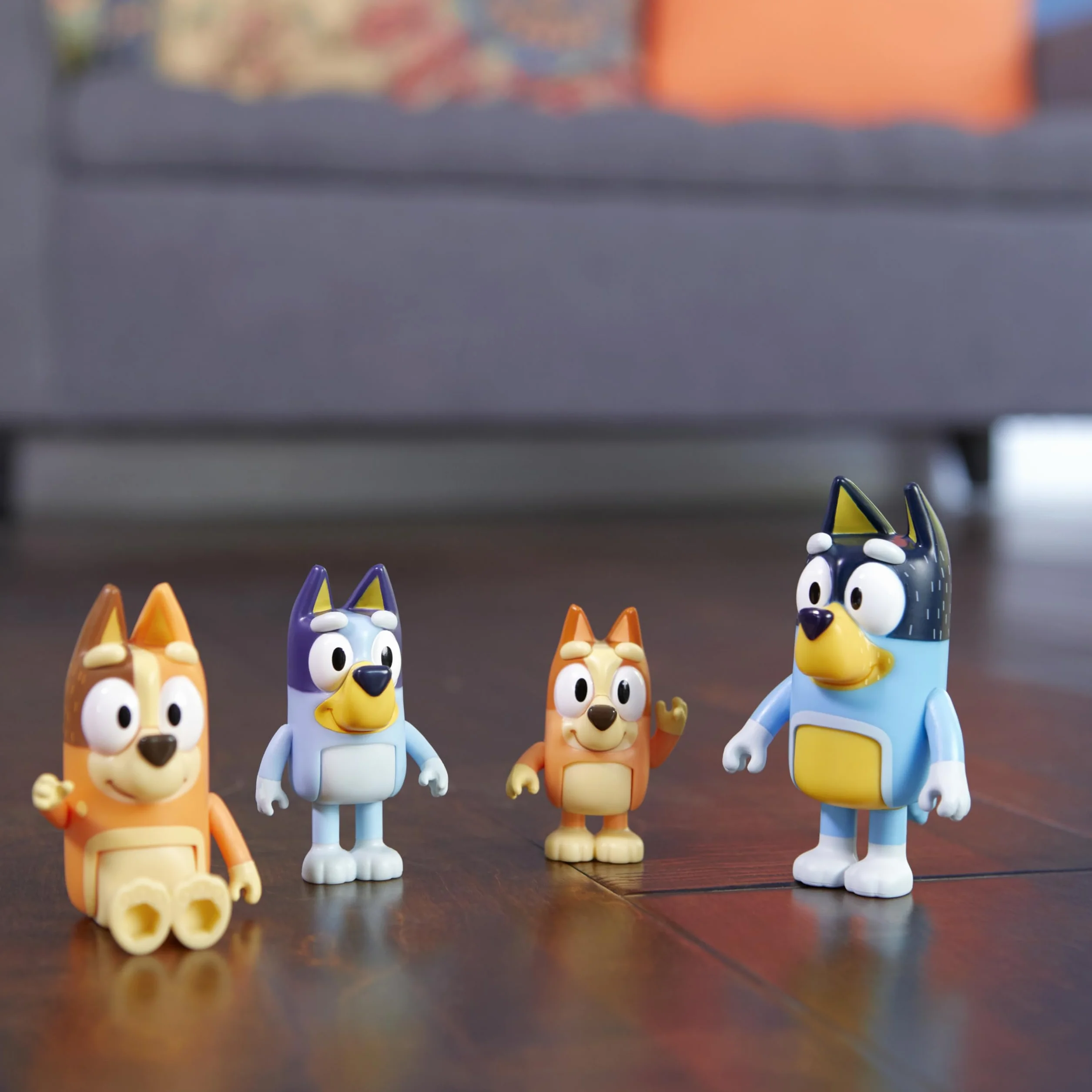 Bluey Pack de 4 Figuras Familia, Figuras de 6,3-7,6 cm
