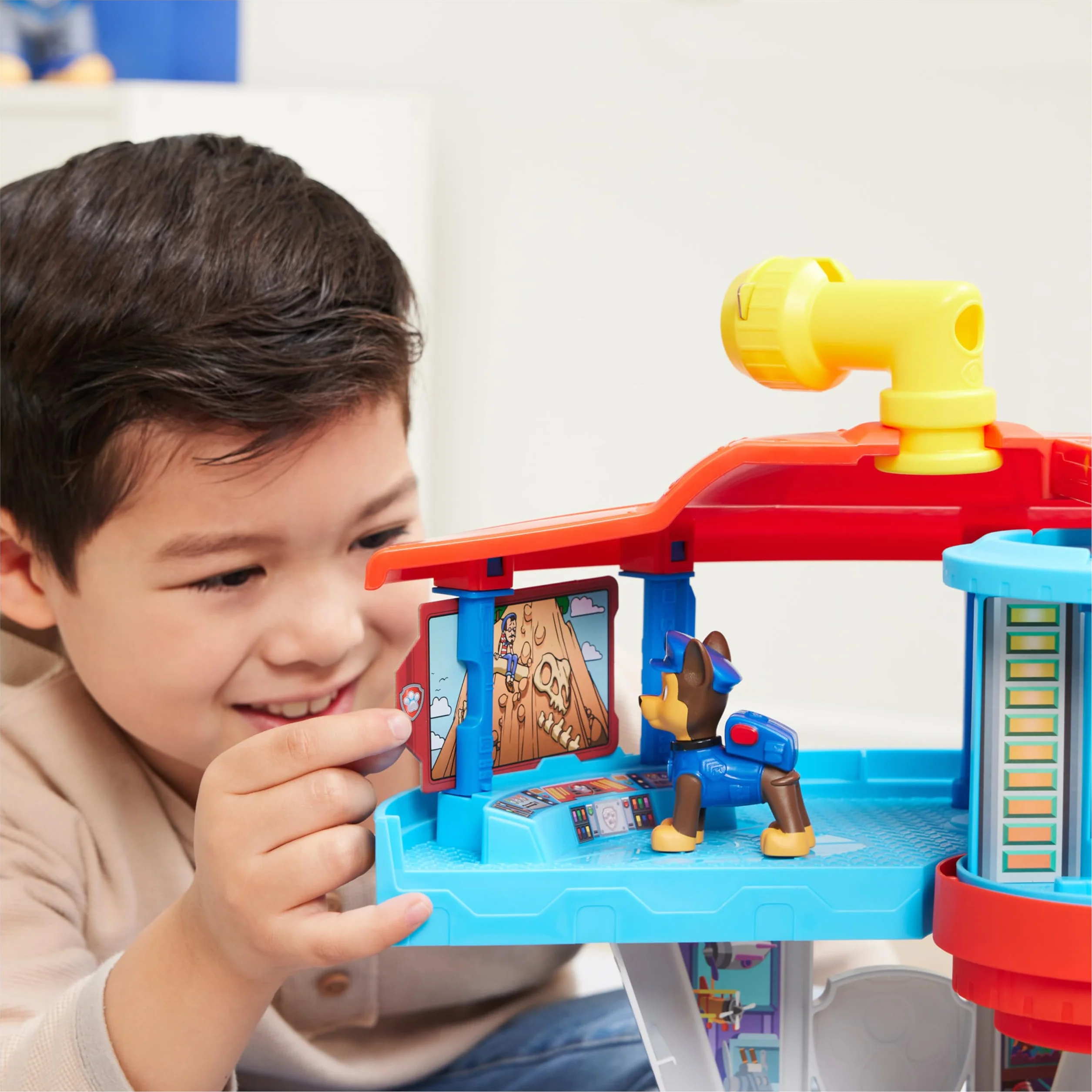 Paw Patrol Patrulla Canina Centro de Mando con Lanzador de Coches, 1 Coche Policía, 2 Figuras Chase, Juguetes Niños 3 Años+