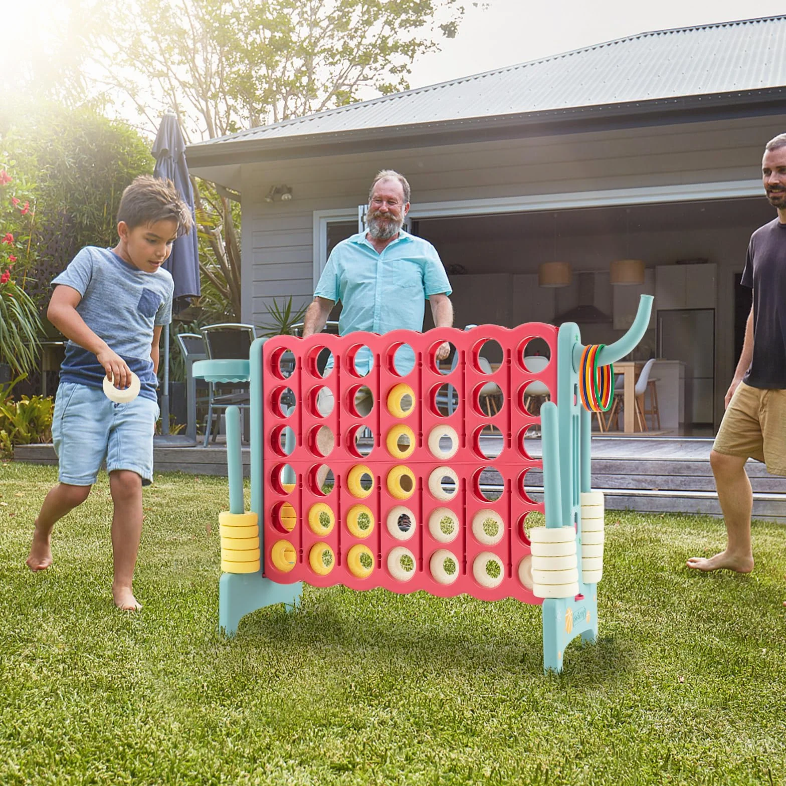 COSTWAY Conecta 4 Gigante, Mega 4 para Niños y Adultos, Juego de Exterior 74 cm con Canasta y Juego de Lanzamiento de Anillos, 42 Piezas Gigantes con Pegitinas y Boloncesto (Rojo y Azul)