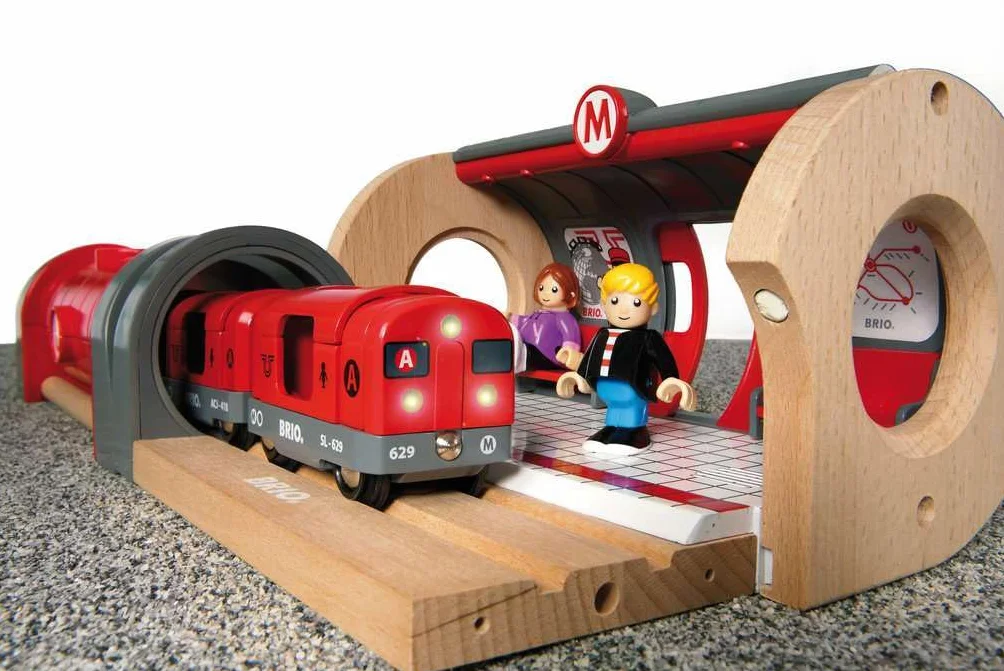 BRIO World - Set Metro, Ferrocarriles, Set de Construcción de Madera, Tren Juguete, Juguetes Niños 3 Años o más, Juegos Educativos 3 Años