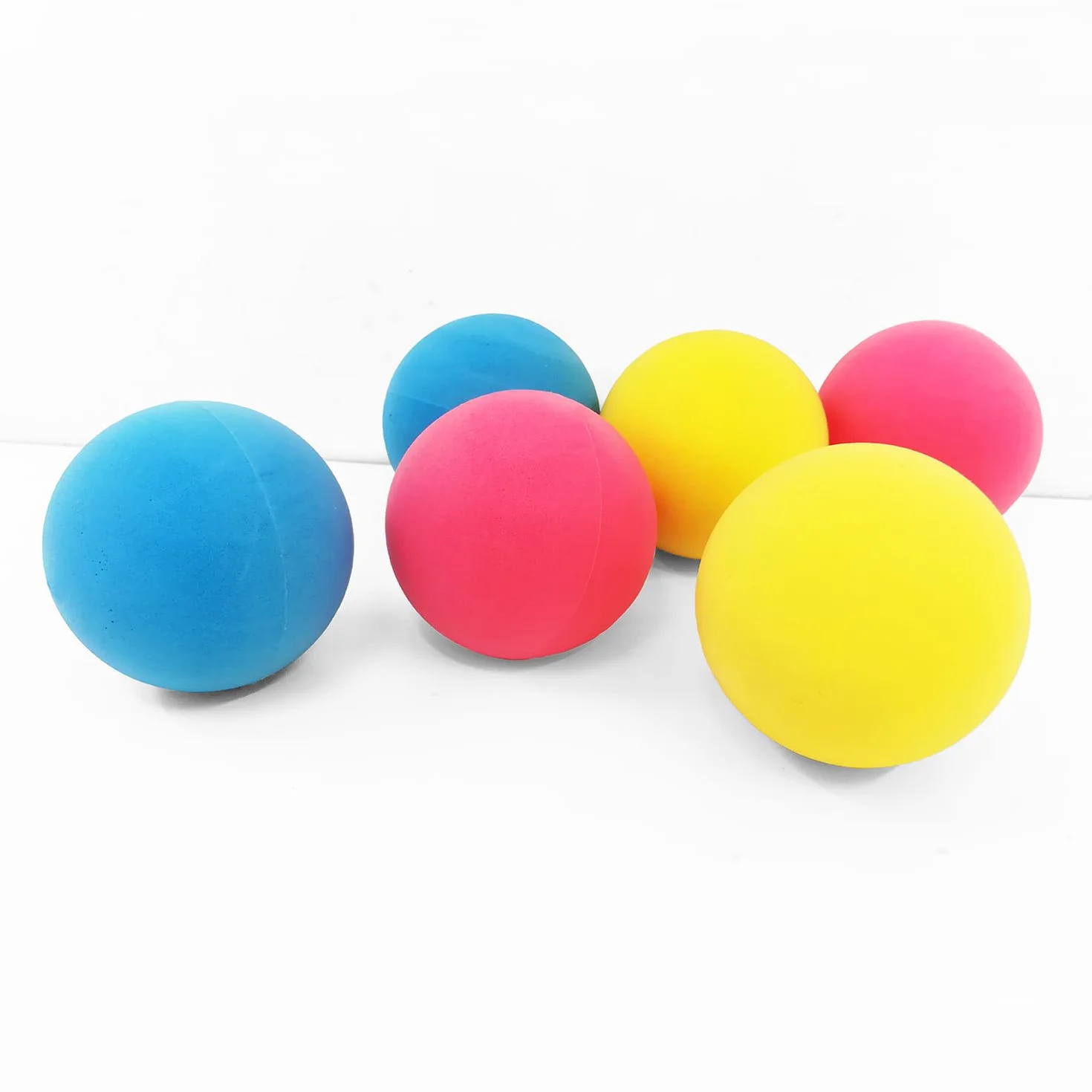Mondo Toys - Bolsa Tres Pelotas espuma, 70mm, colores surtidos