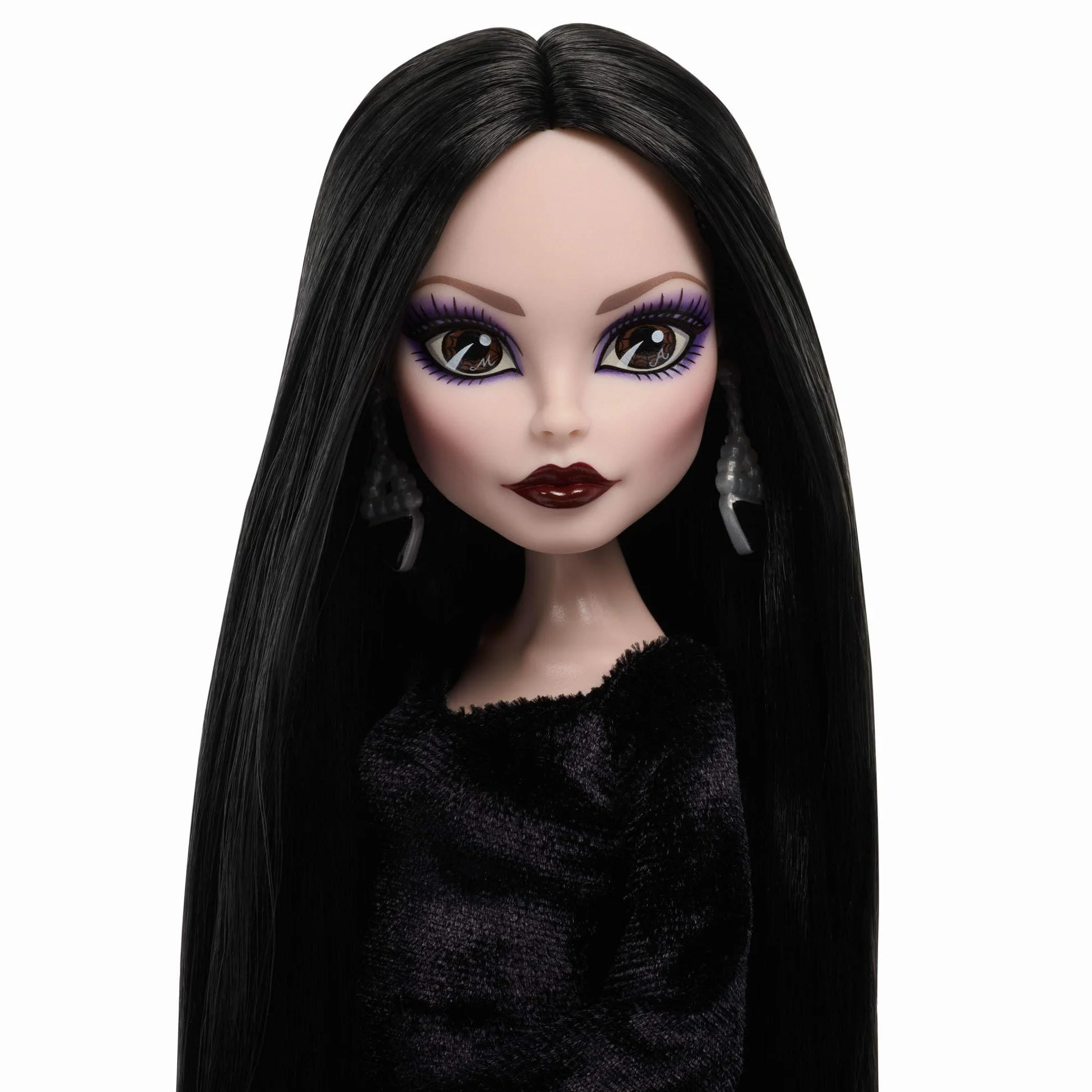 Monster High x Miércoles Muñeca Coleccionable de Morticia Addams con Vestido de Terciopelo Negro y carmesí con Joyas, Tacones inspirados en la Serie y Soporte para la muñeca, JLK99