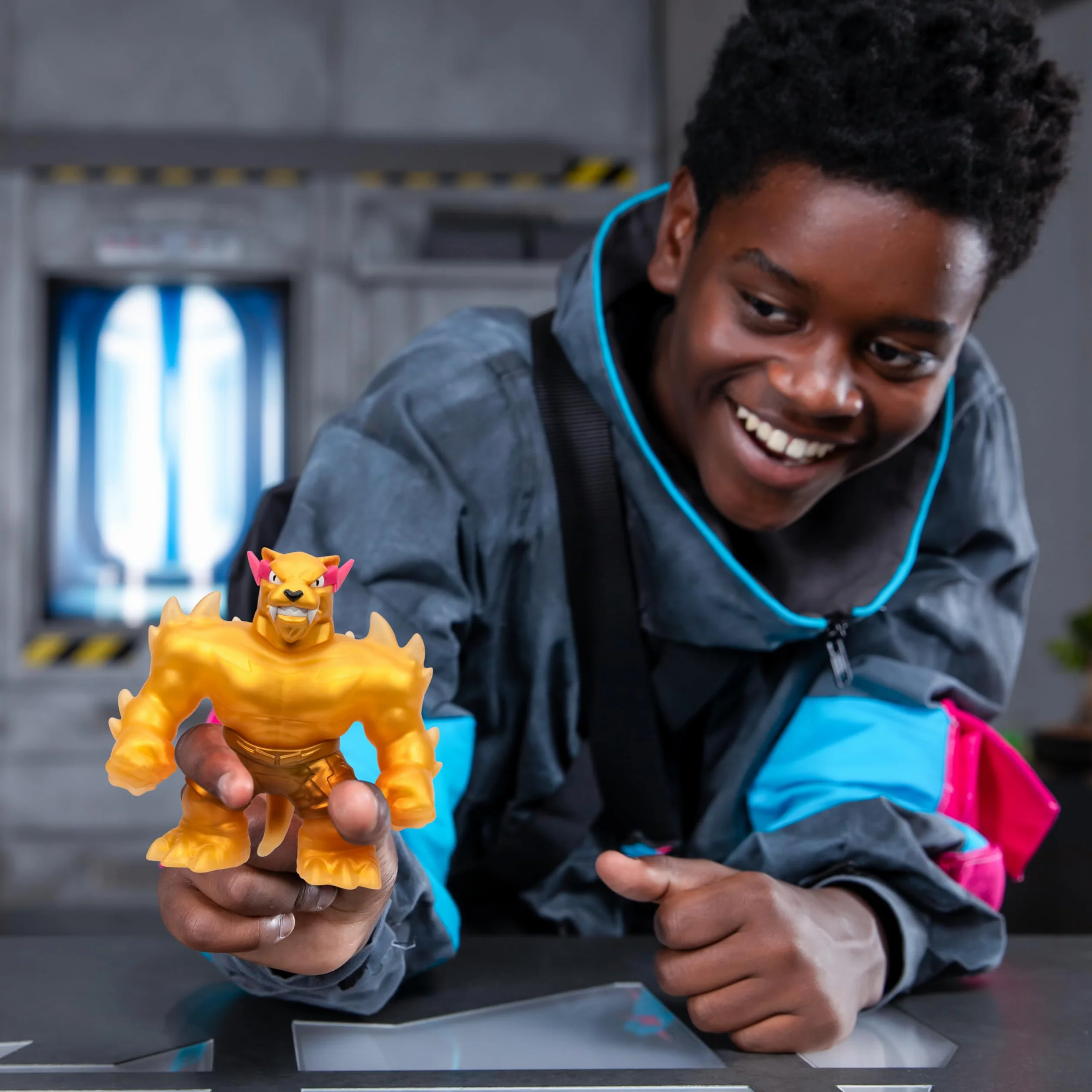 MrBeast Lab 24738 Figura elástica de Heroes of Goo JIT Zu, Squishy Legendary Panther