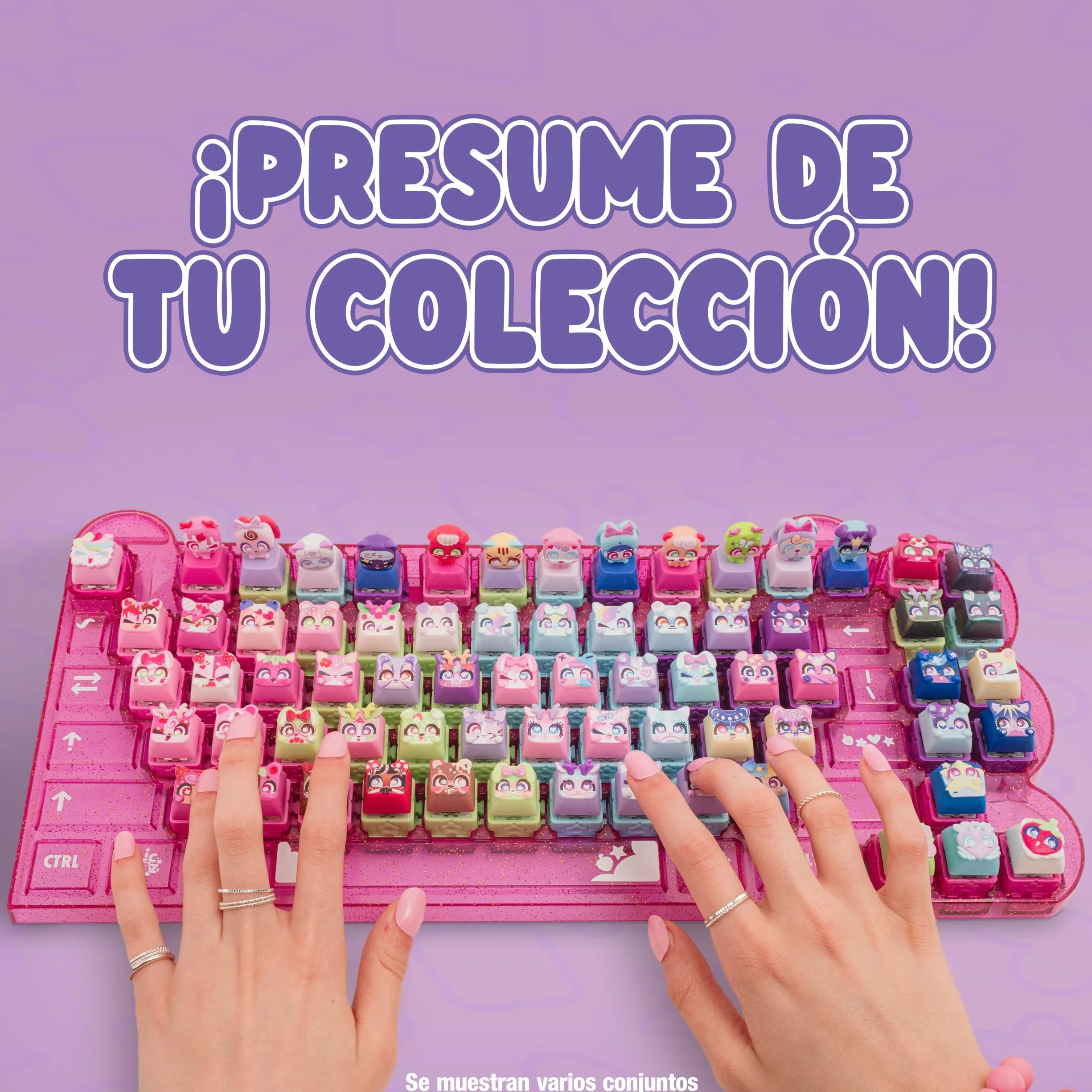 Goliath - CLICKEEZ Keyboard MegaPack - 1 Teclado + 15 Teclas Keycaps Kawaii para Hacer Clic + 1 Llavero - Keycaps para Encajar - 70 Personajes - Juguete Fidget ASMR - Idea de Regalo Desde los 6 años