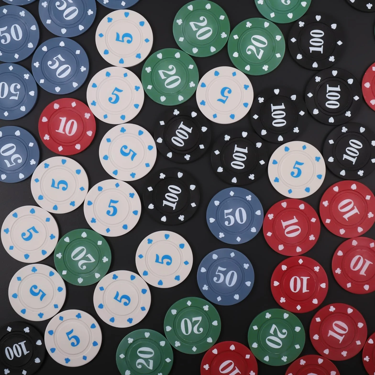 Zocipro 240Pcs Fichas Poker, Poker Chips de Plástico con Valores Nominales, Fichas de Casino para Juegos de Mesa de Fiesta de Casino, Juegos Familiares