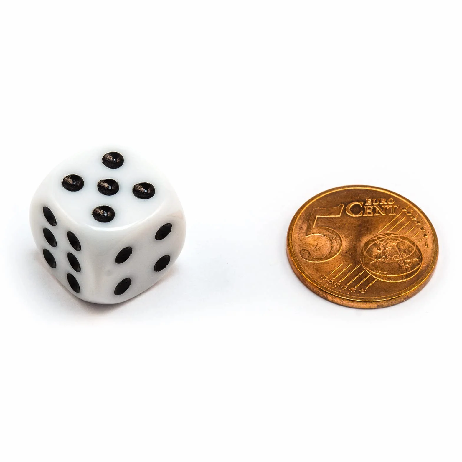6, 12, 20, 30 o 50 dados de alta calidad, tamaño estándar, 16 mm, dados acrílicos de 16 mm, dados de juego de 6 caras, juego de accesorios de juego con bolsa de tela (blanco, 50 unidades)
