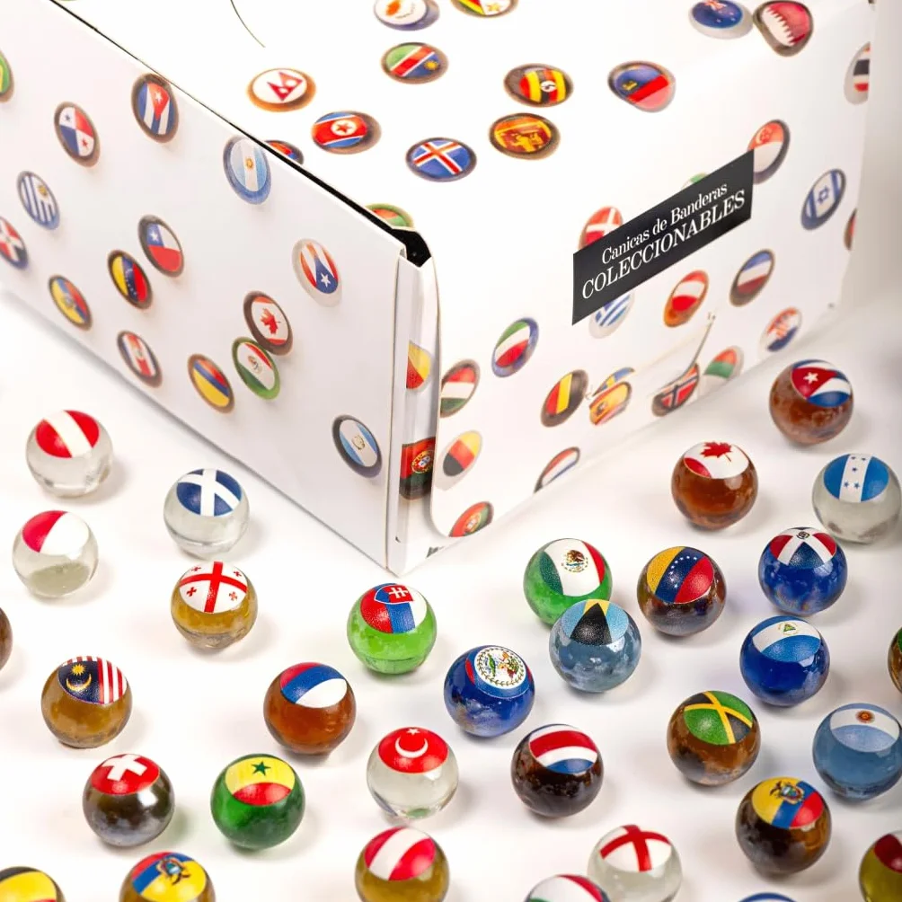 Small World Collection Caja 5 Sobres (50 canicas aleatorias de Banderas del Mundo)
