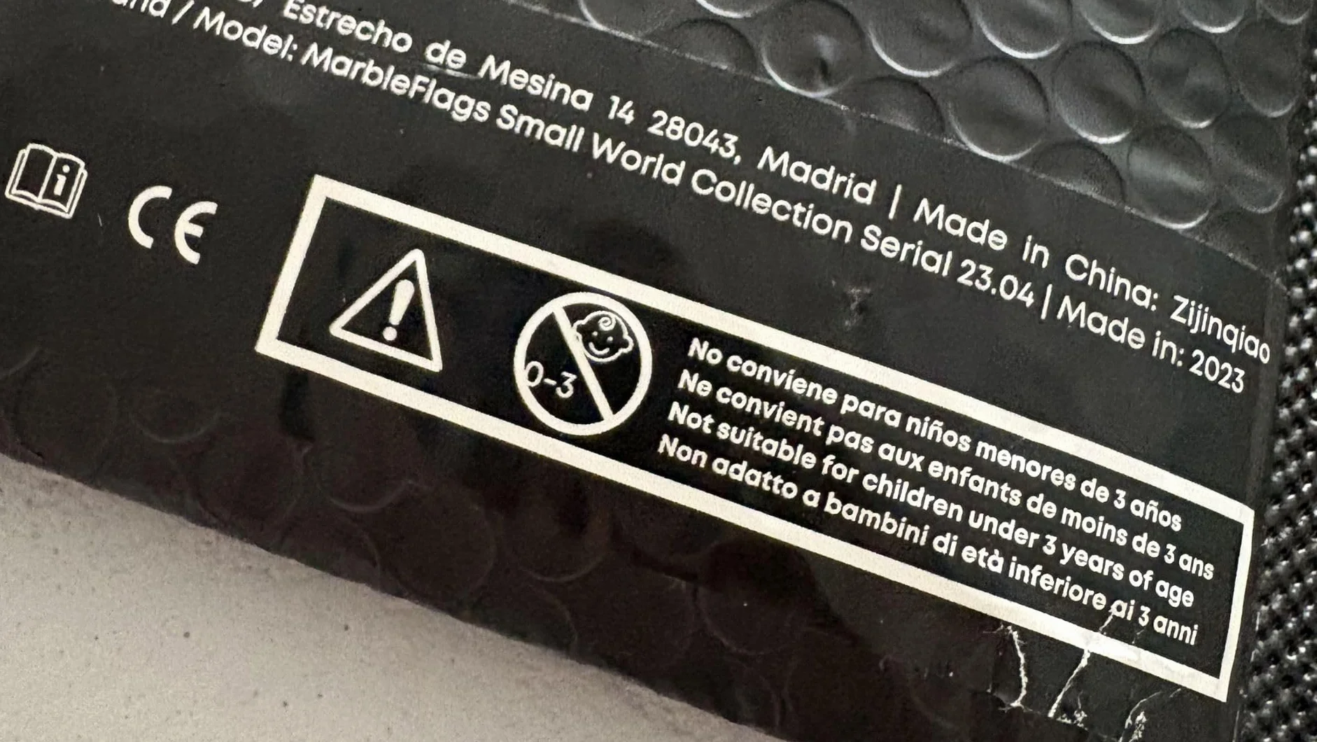 Kit Coleccionable Canicas con Banderas | 30 Canicas Aleatorias & Caja de Madera