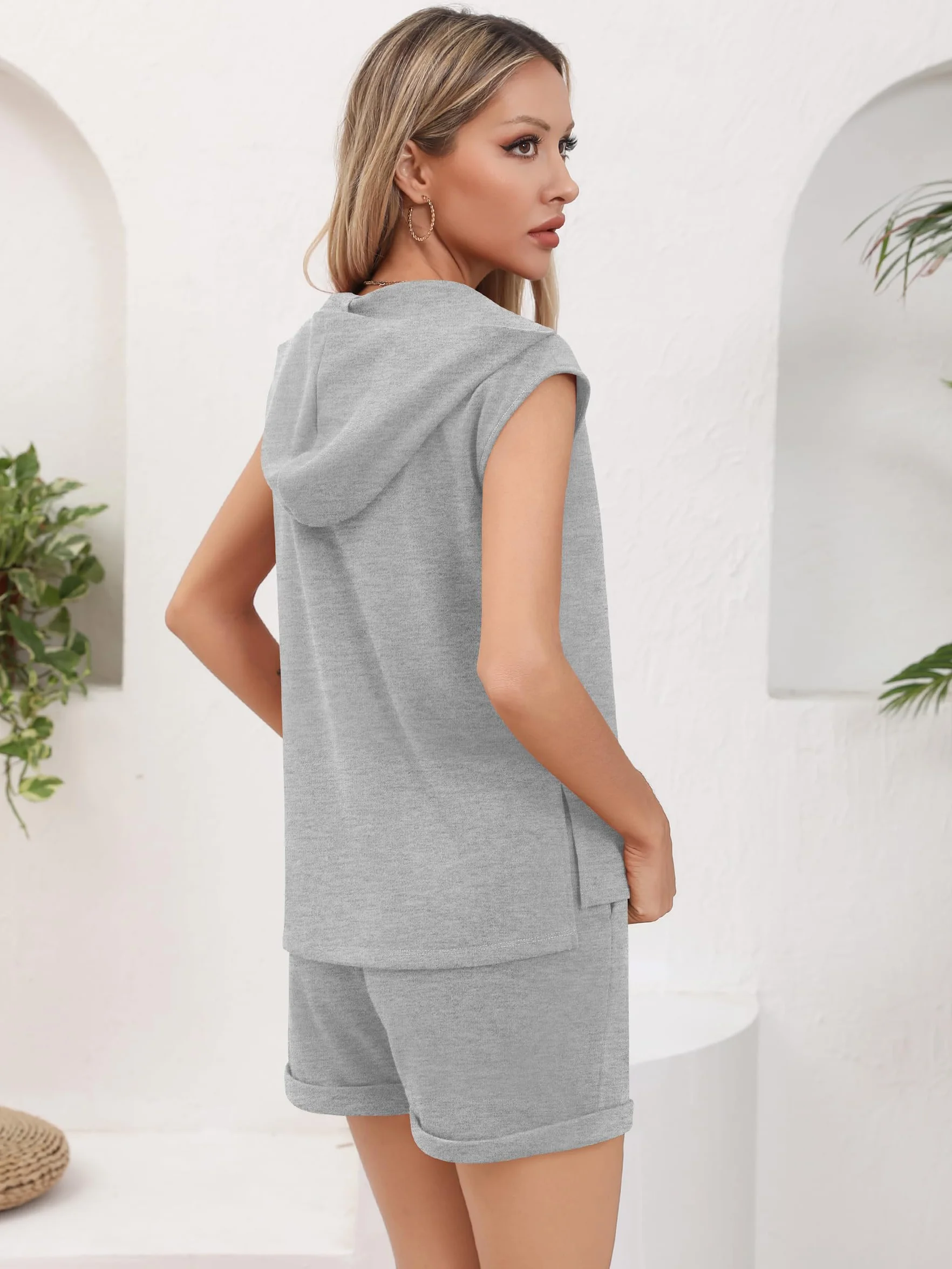 Chándal para mujer Missufe 2 piezas sin mangas con capucha y pantalones cortos bolsillos