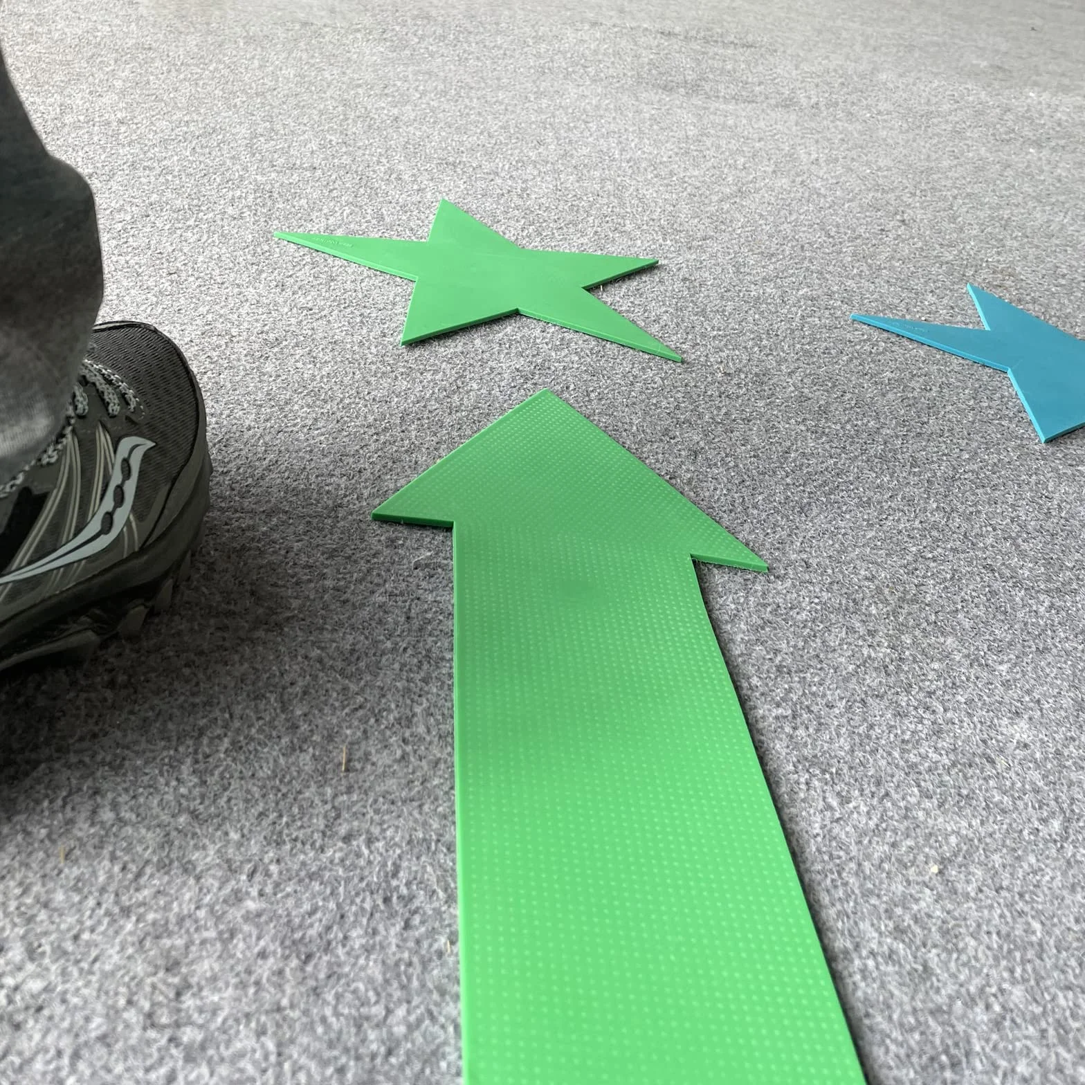 Rotulador plano impermeable con flecha de dirección temporal para suelo alfombra interior aplicación exterior (flecha)