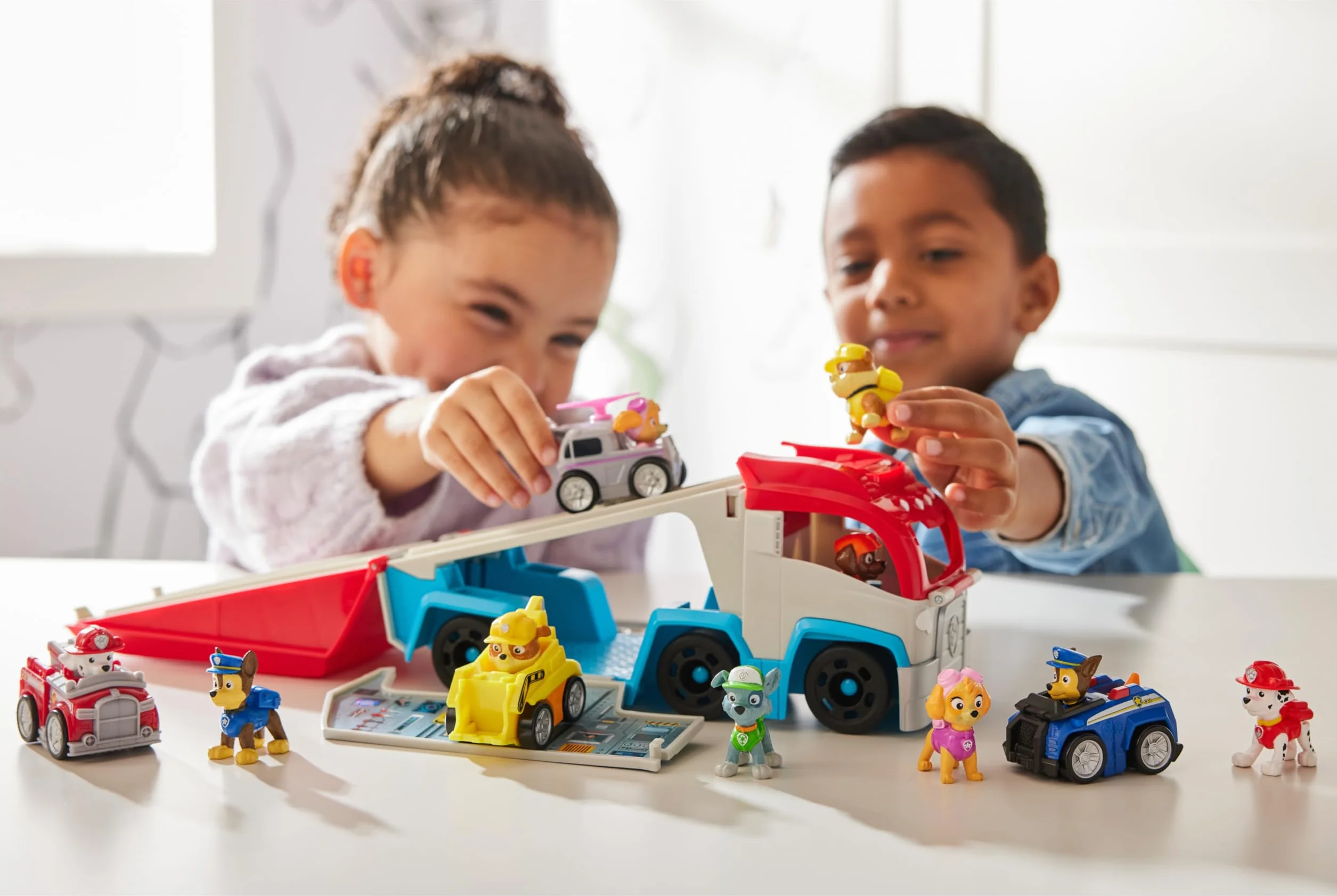 Patrulla Canina - Pack Coche Pup Squad Paw Patroller Transformable y Vehículo con Figura Chase - Patrulla Canina Juguetes - Juguetes Niños 3 años + - Regalo Niño 3 años +