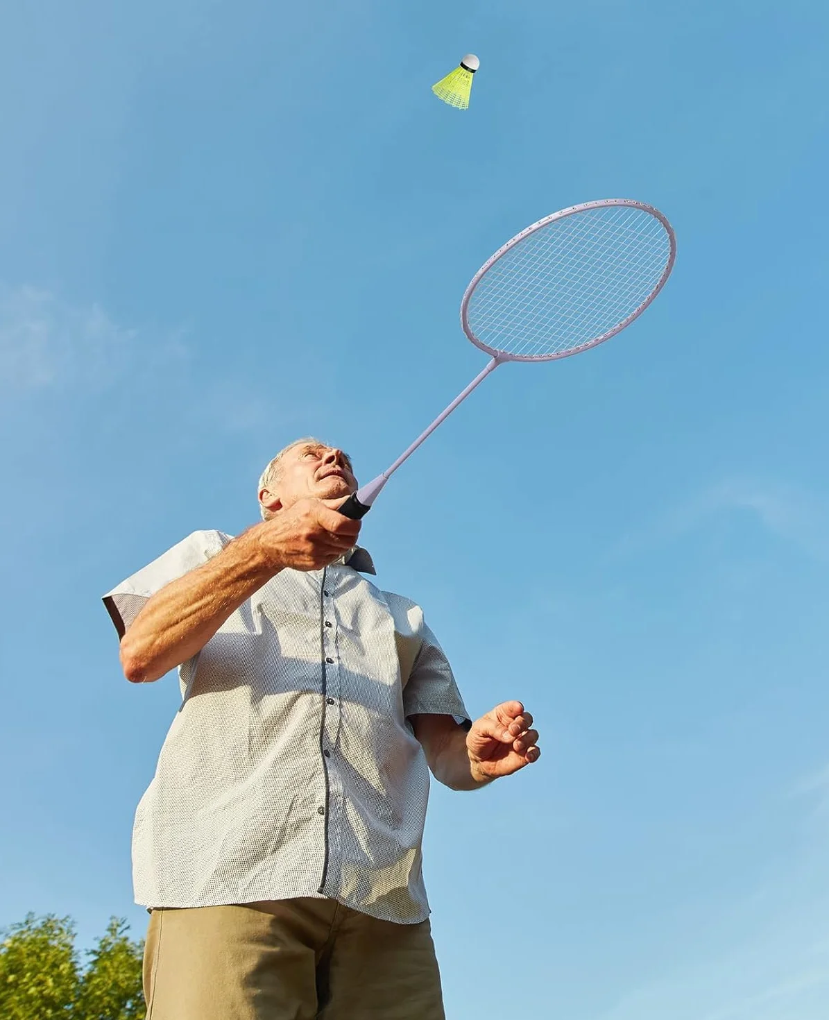 AboveGenius Juego de 4 raquetas de bádminton al aire libre con volantes de nailon para principiantes