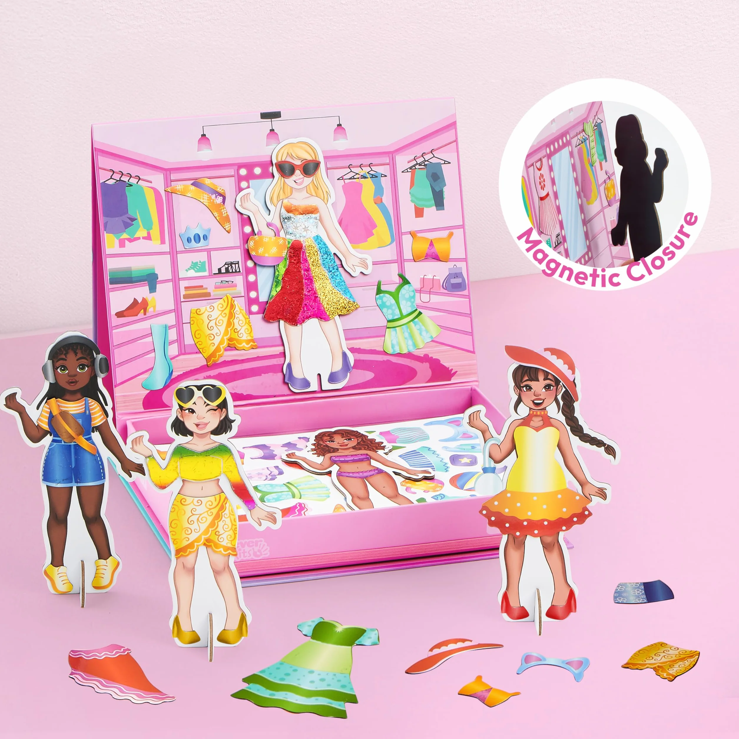 Klever Kits Muñecas magnéticas de vestir para niñas a partir de 4 años, juego de estilo de lujo con 5 muñecas de princesa, más de 60 trajes magnéticos y accesorios de aluminio, libro de actividades