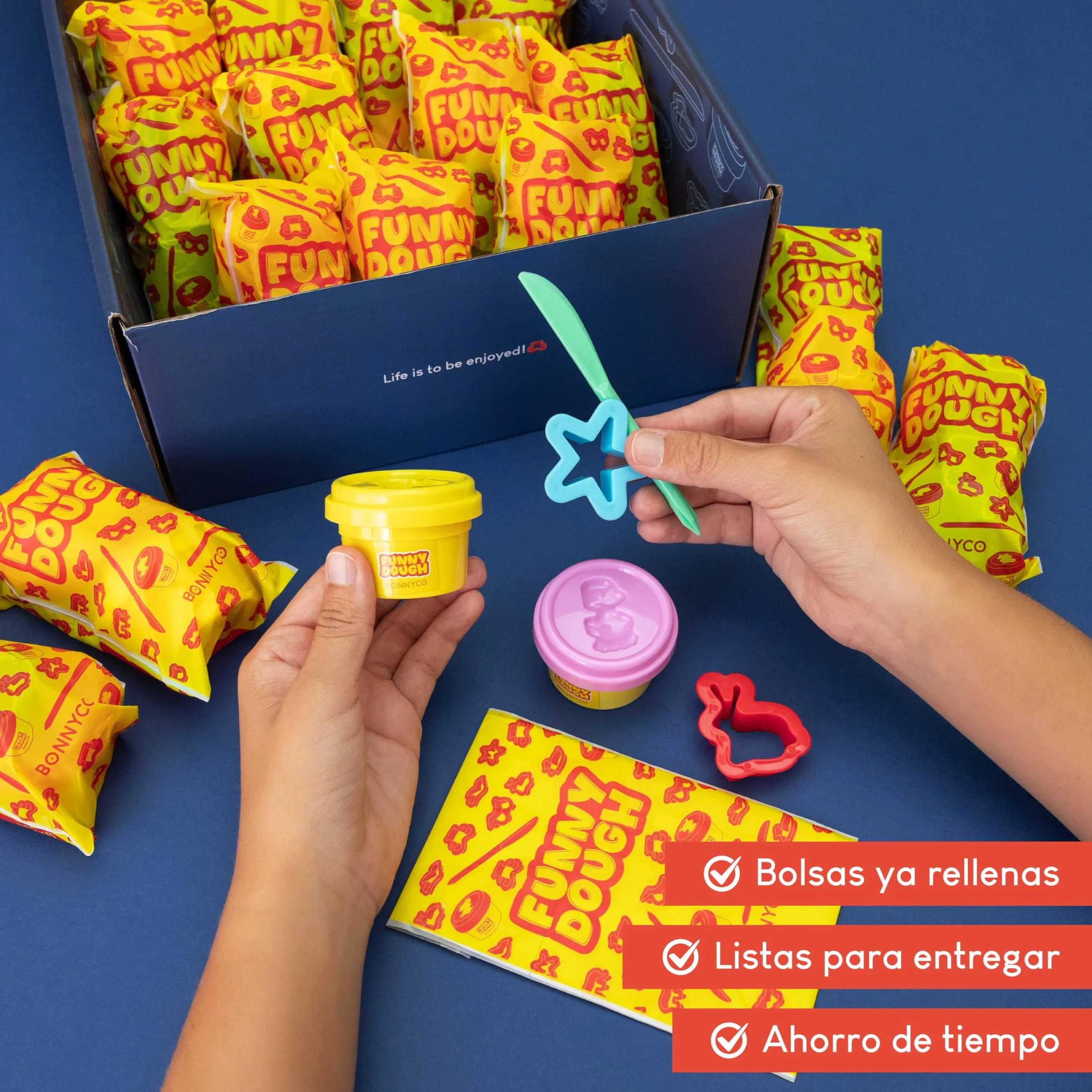 BONNYCO Set Plastilina con Moldes y Bolsas Sorpresa Pack 16 Regalos Cumpleaños Niños Colegio 3-9 Años. Detalles Alumnos Fin de Curso, Ideas Regalitos para Invitados, Relleno Piñata