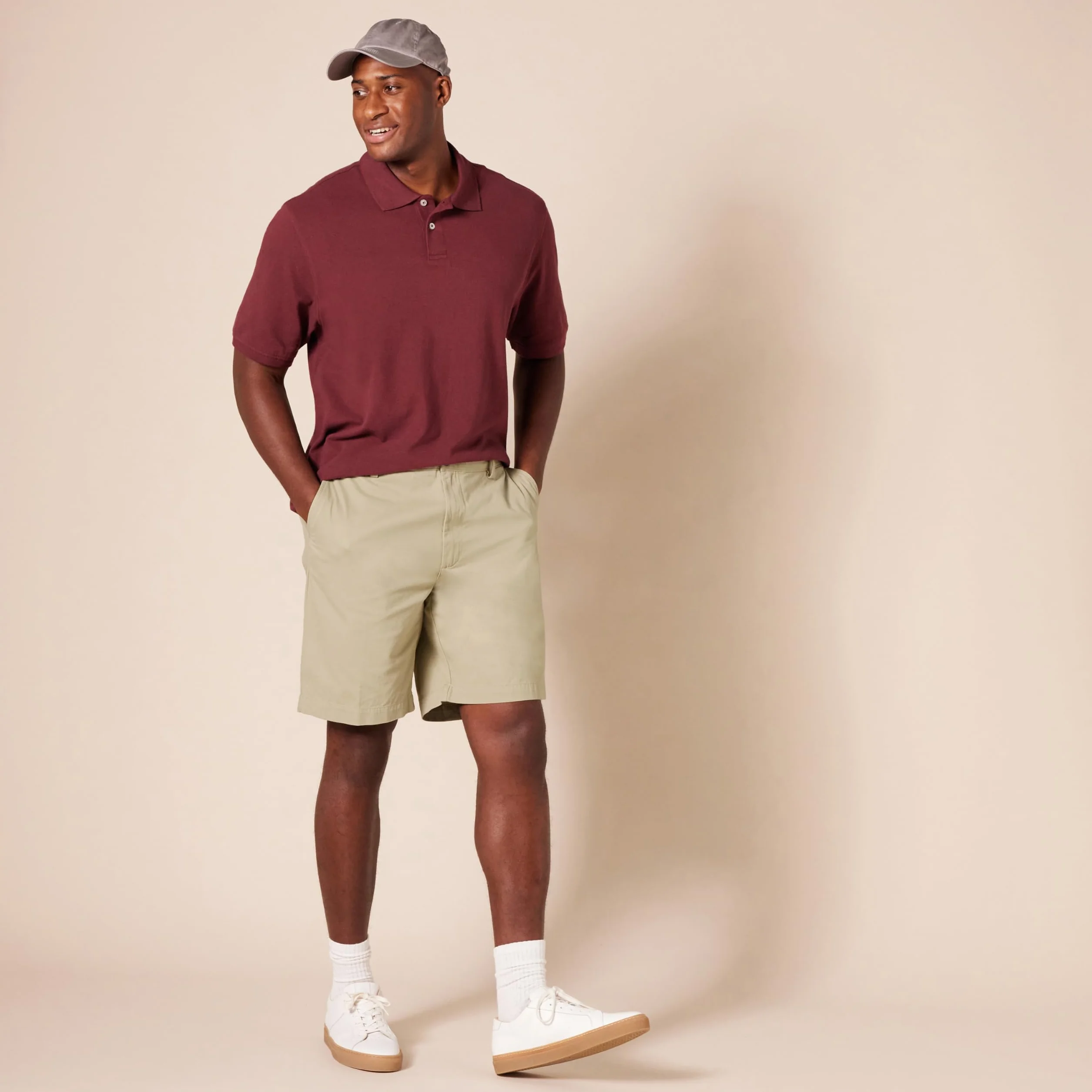 Amazon Essentials Pantalones Cortos Chinos de Corte Clásico 23cm