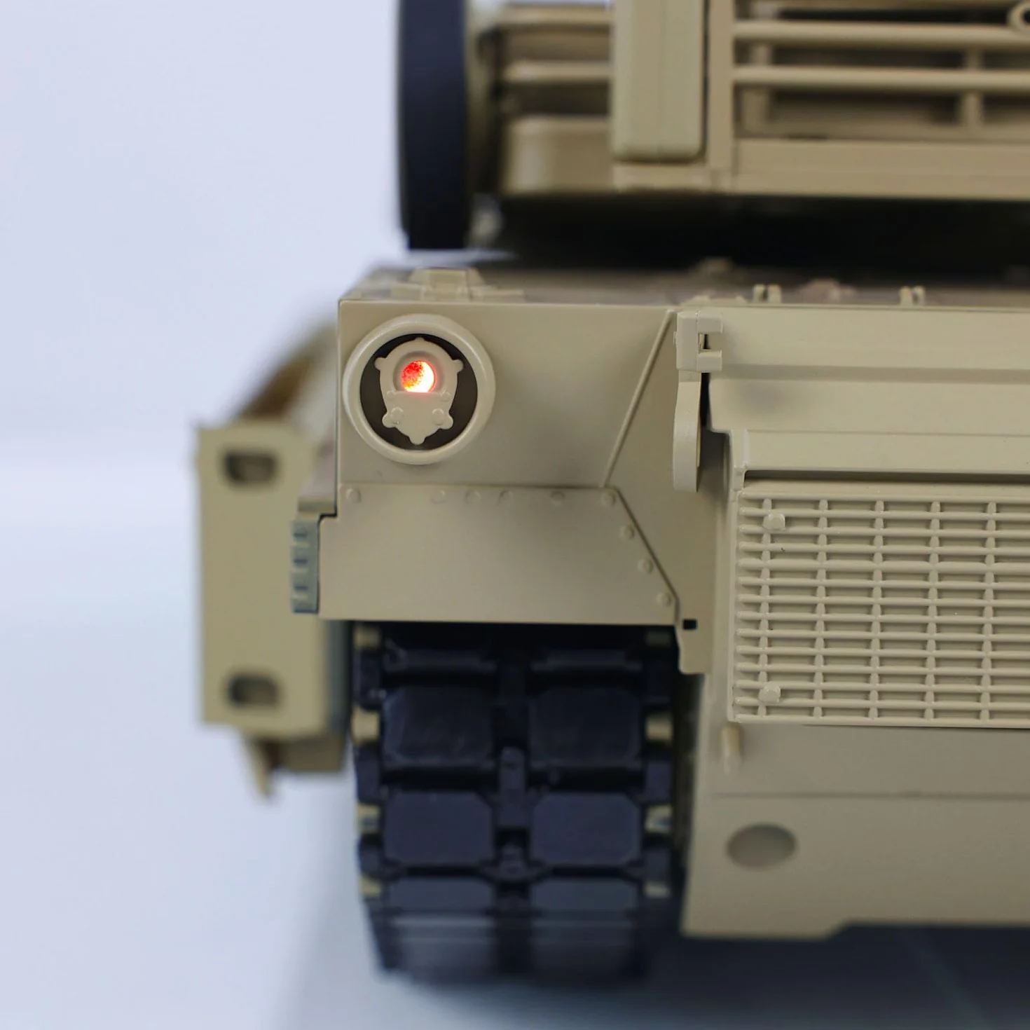 TOUCAN RC HOBBY US in Stock Tongde 1/16 Abrams M1A2 RC Infrared & BB Battle Tank SEP TUSK II Modelo 320°