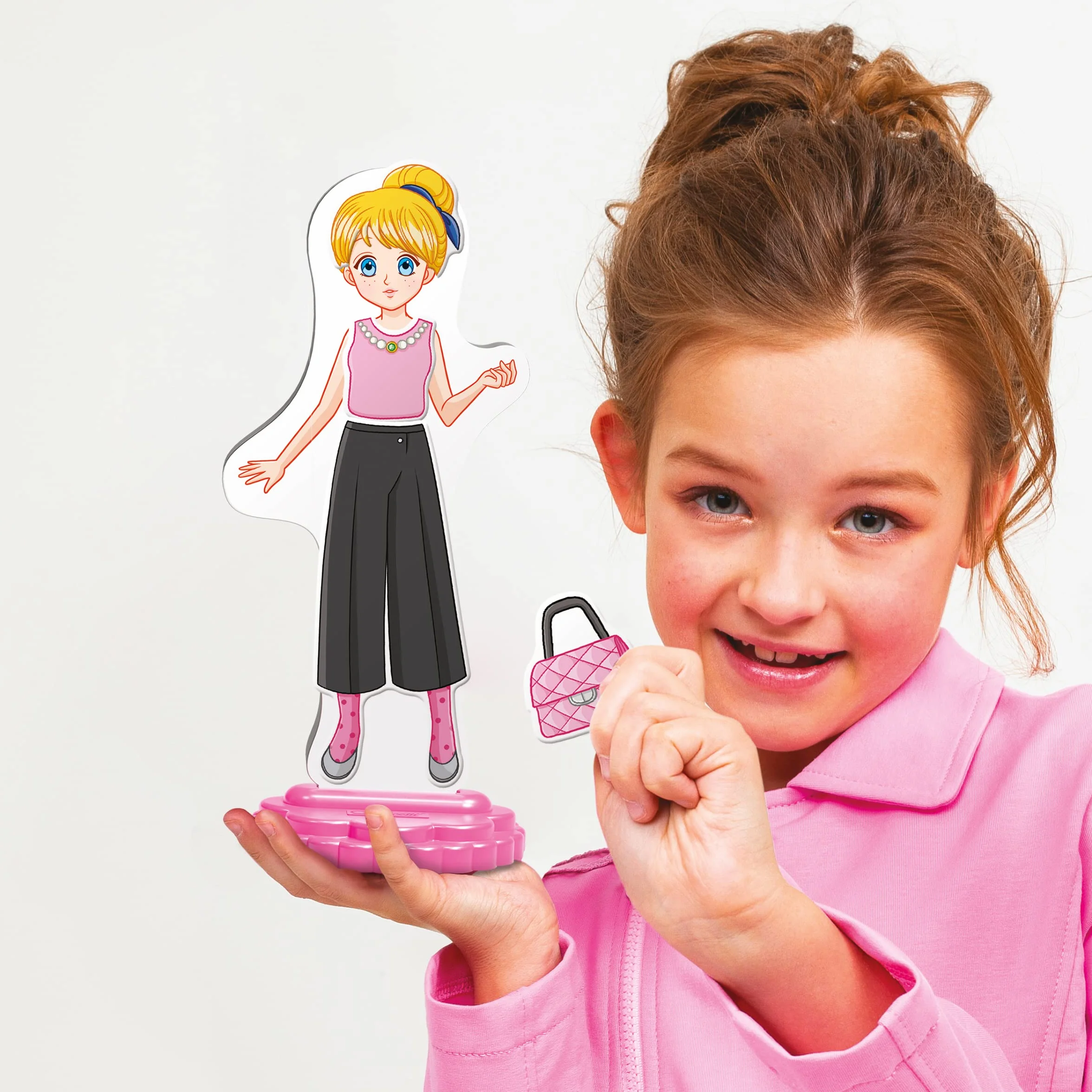 Quercetti Magnetic Fashion Anna, Juguetes Niña 5 Años, Juego Magnetico con 29 Piezas de Ropa y Accesorios, Juguetes Niñas, Juegos Infantiles Creativos para Niñas, Made in Italy