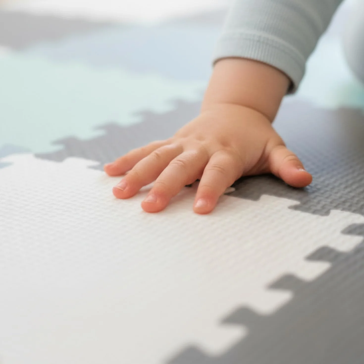 LittleTom 36 Piezas Alfombra Bebé desde el Primer Mes - 30x30 cm Colchoneta de Espuma EVA Acolchada - Superficie Puzzle Antideslizante para Niños Pequeños - Suelo Protector para la Habitación Infantil