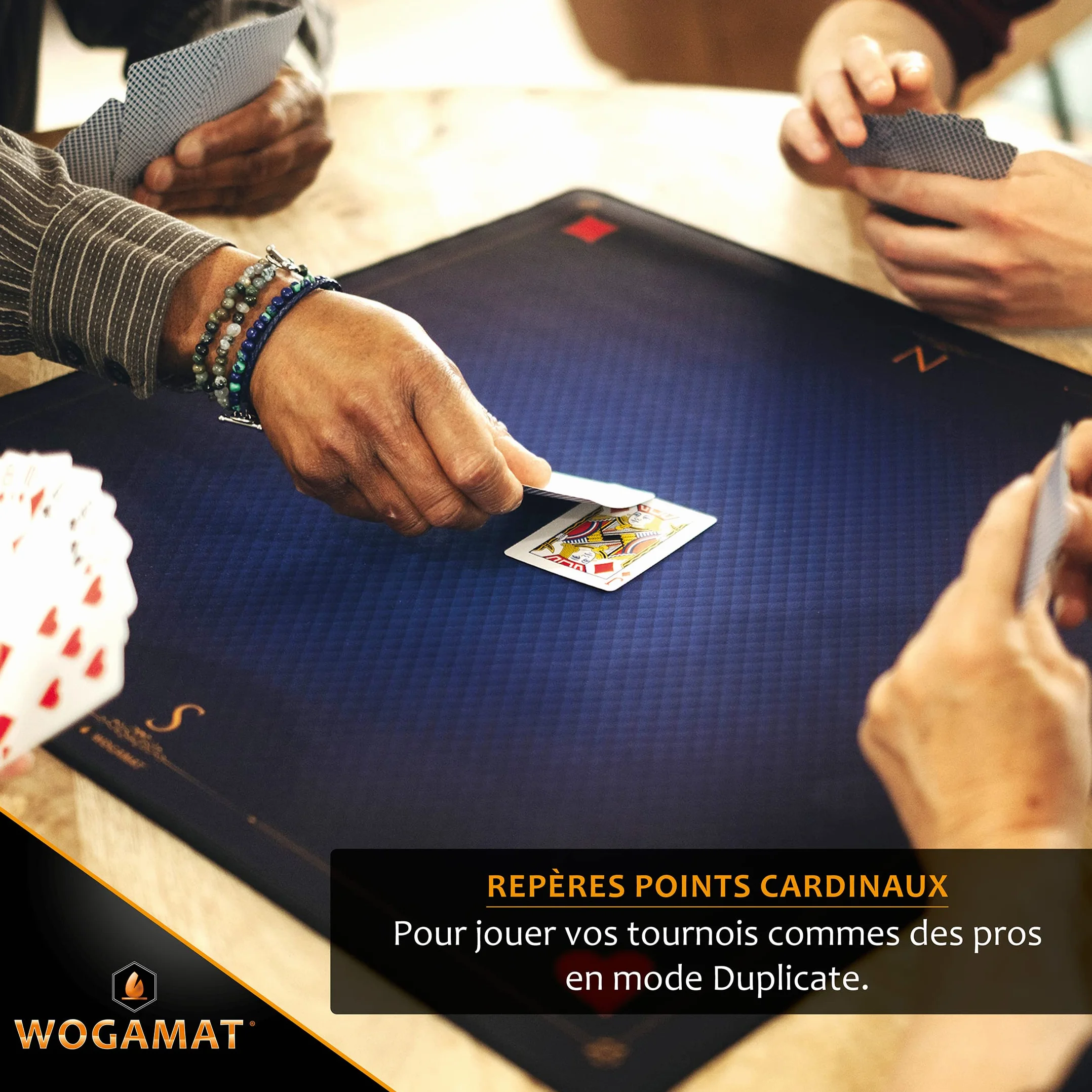 WOGAMAT Officiel – Alfombra de Juego de Cartas de Lujo Azul para Tarot póker, contra, Esquina 60 x 60 cm, Neopreno, Grueso y Antideslizante, Juegos de Cartas