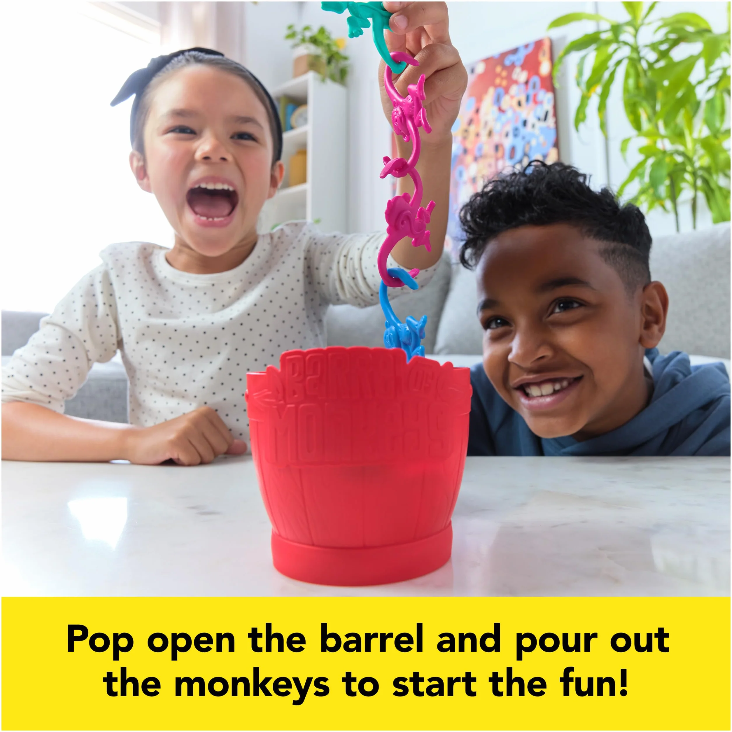 Barrel of Monkeys, Juego Retro de conectar Piezas para Toda la Familia con Aspecto renovado | Juegos clásicos para niños en Edad Preescolar, para Noches de Juegos, a Partir de 3 años