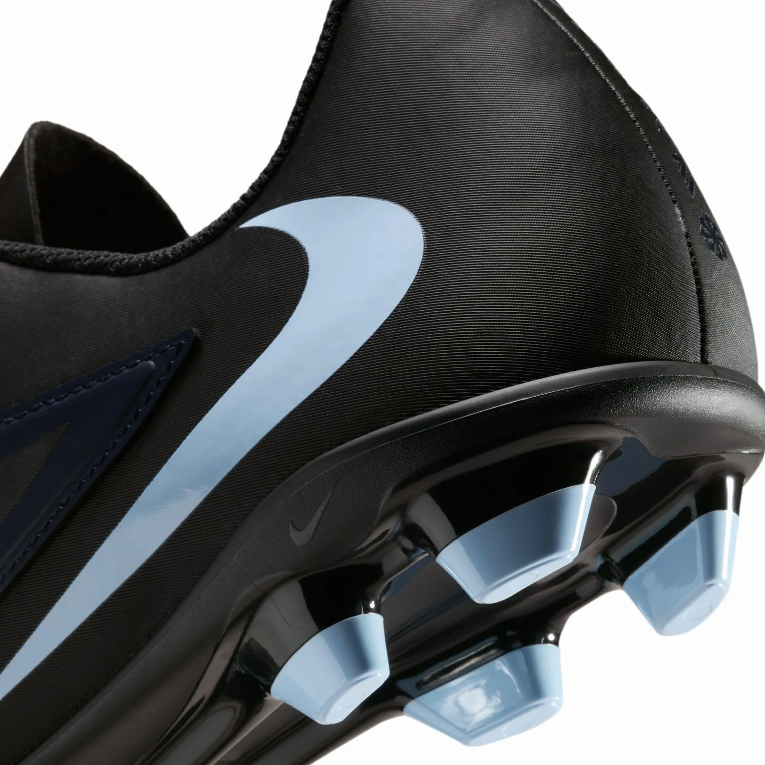 NIKE Phantom 6 Low Club FG/MG Soccer Shoes