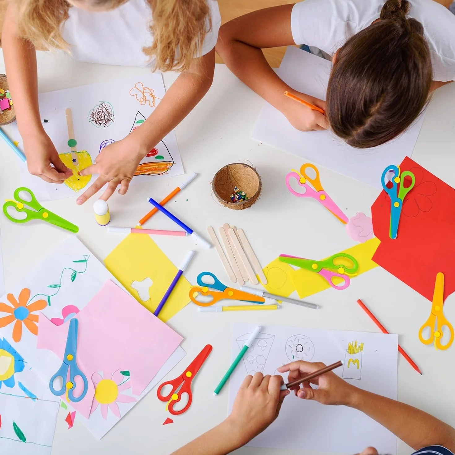18PCS Tijeras Manualidades para Niños, Tijeras Entrenamiento Preescolar, DiseñO de Arte DIY, Diseño Antipellizcos, Desarrollo de la Coordinación Ojo-Mano
