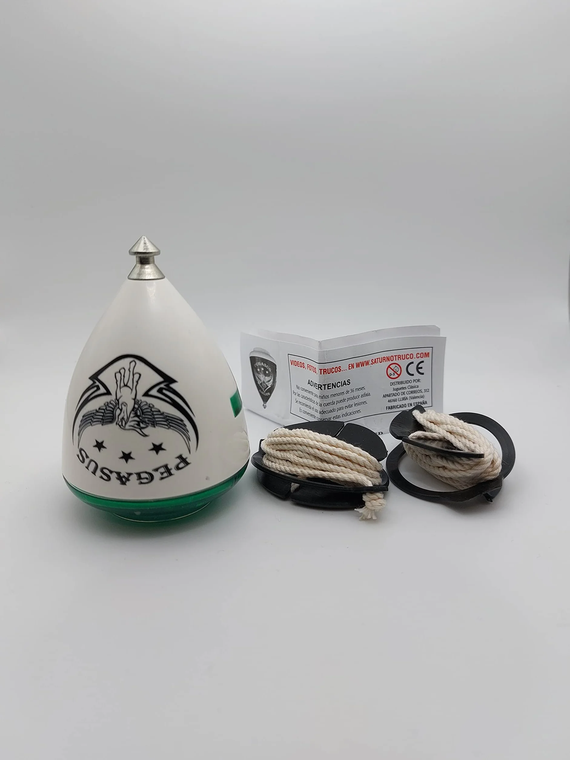 TROMPOS Space - Trompo Pegasus con Tapa de Policarbonato Metalizado, Peonza con Punta Fija de Acero de Alta Resistencia, Diseño para Control Técnico, Incluye Cuerda, Tapa Color Verde