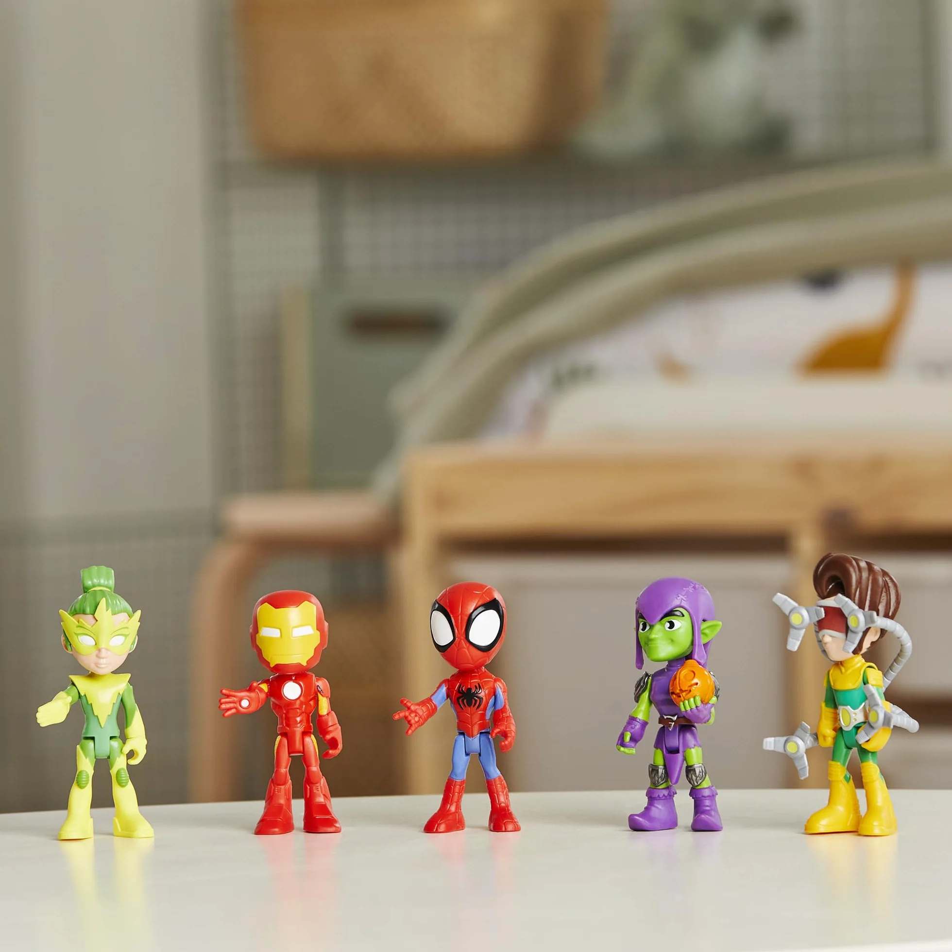 Hasbro Spidey and His Amazing Friends Pack de Amigos y Enemigos, 5 Figuras de Acción de 10 cm, Juguete de Superhéroes para Niños de 3 Años o Más