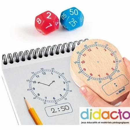MAaxi Sello ¿qué Hora es?