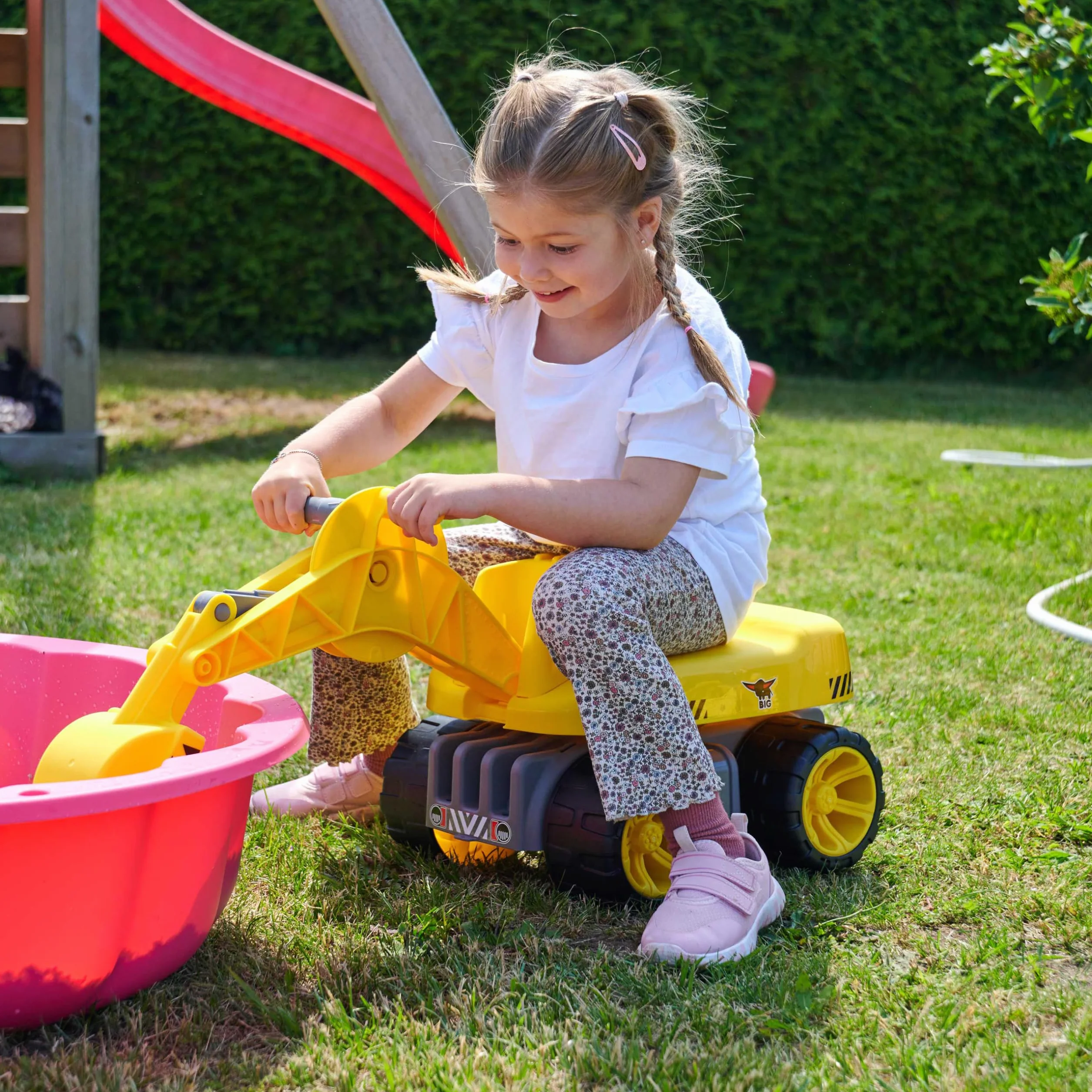 BIG - 800055811- Maxi Excavadora Power Worker- Amplio Asiento para el niño con Giro 360º- a Partir de 3 años