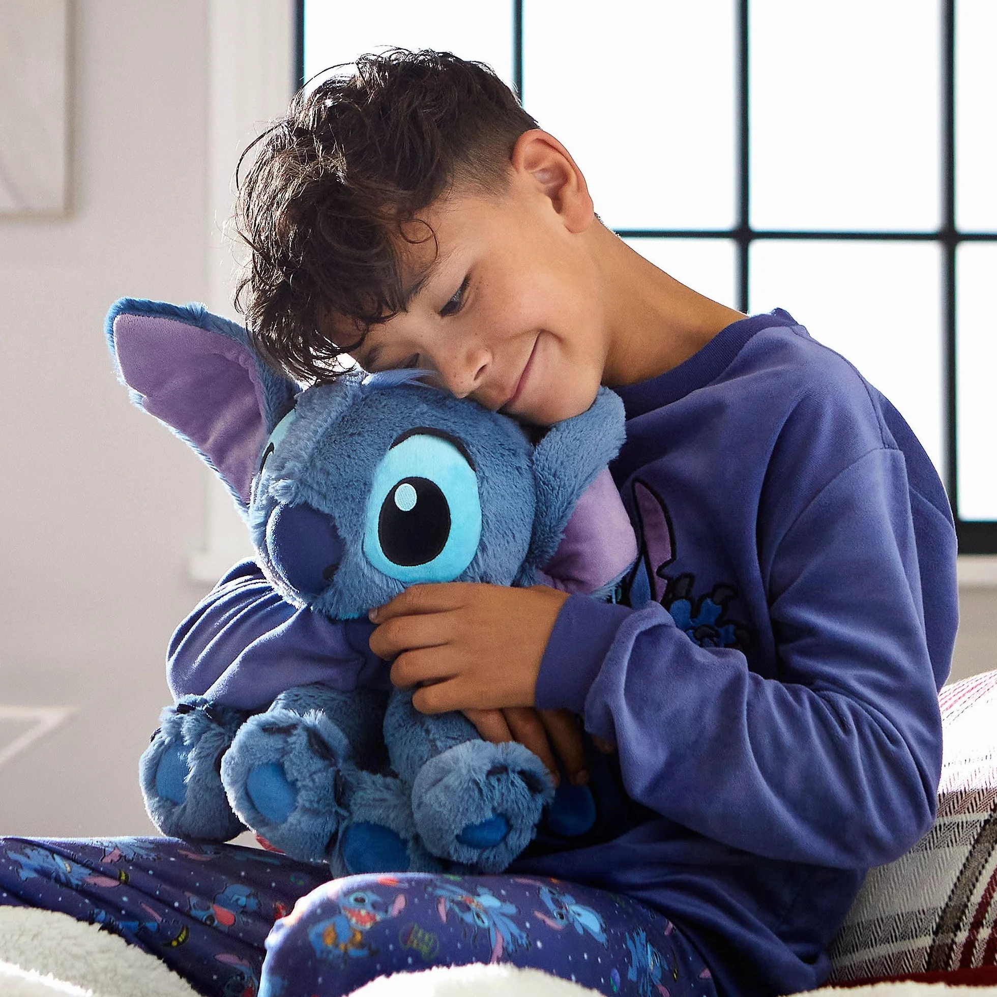 Disney Store Peluche Mediano Stitch 38 cm Textura Afelpada Detalles Bordados Orejas Flexibles