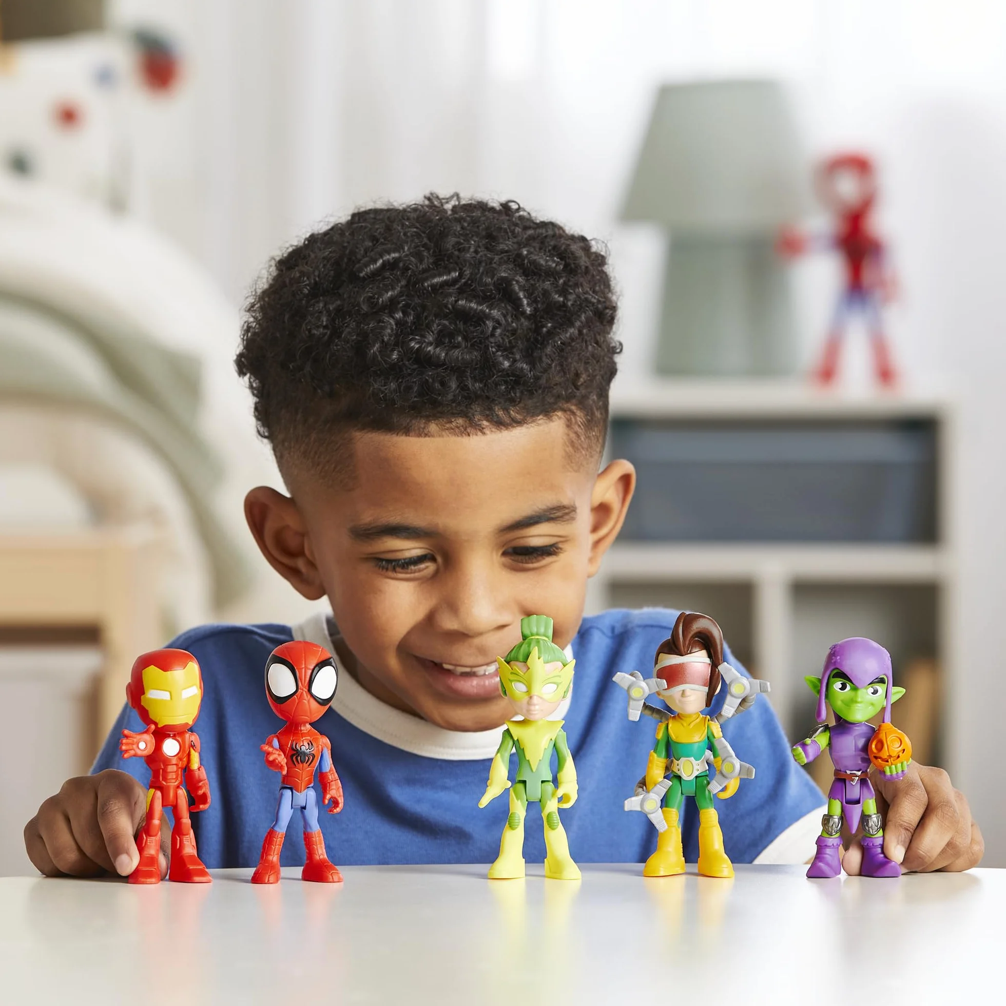 Hasbro Spidey and His Amazing Friends Pack de Amigos y Enemigos, 5 Figuras de Acción de 10 cm, Juguete de Superhéroes para Niños de 3 Años o Más