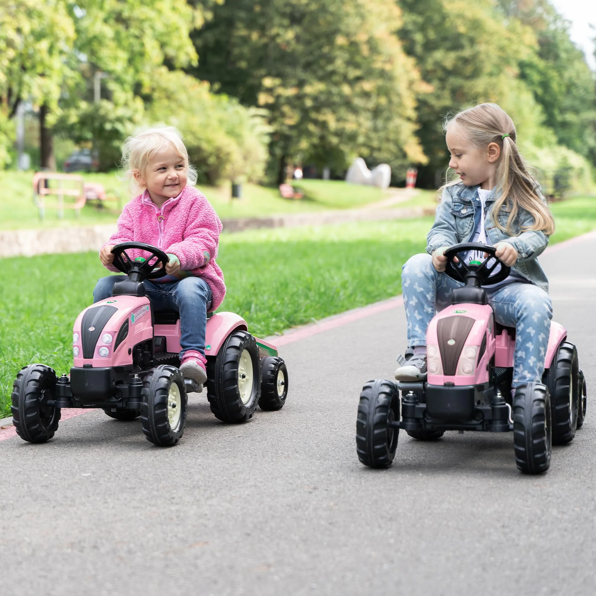 Falk - Tractor de Pedales Rainbow Star Rosa con Remolque - A Partir de 2 años - Contiene 40% de plástico Reciclado - Fabricado en Francia - 2056L