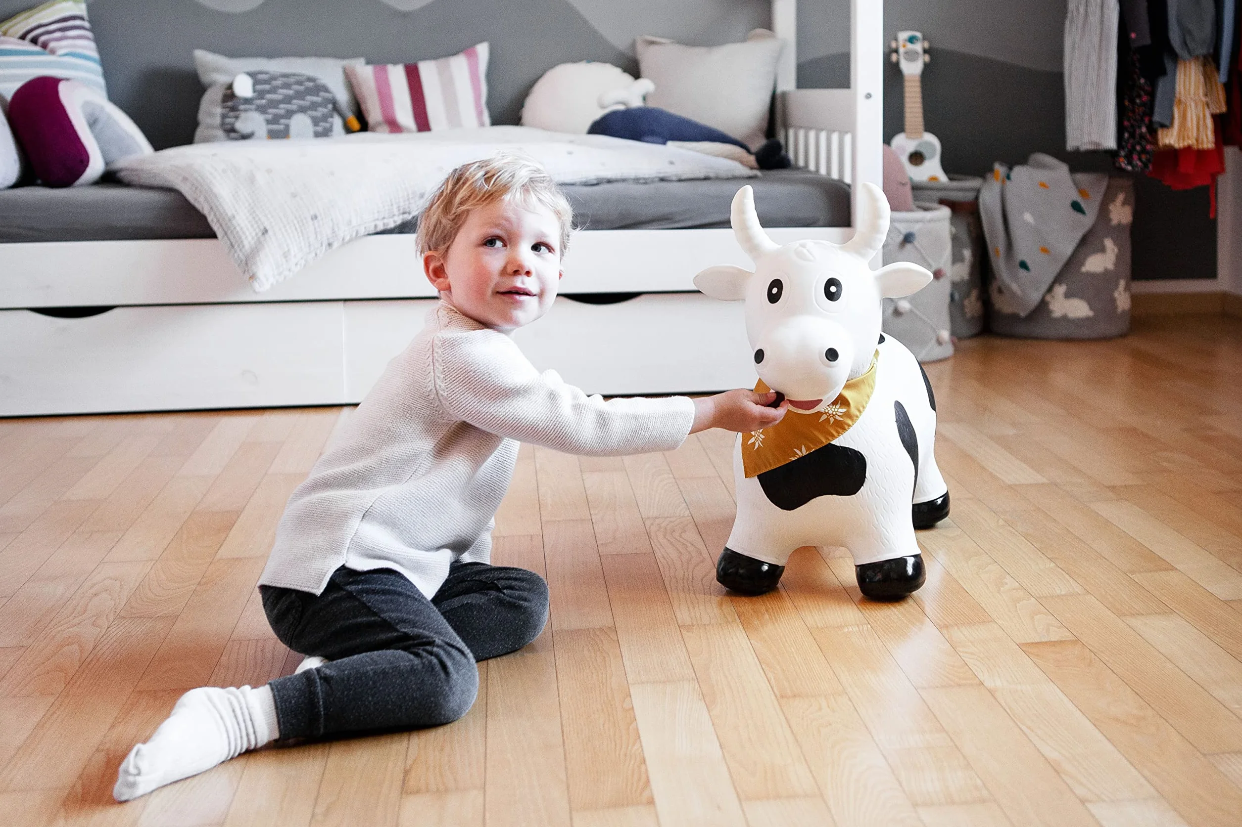 Kindsgut Animal para Saltar, Animal de Salto, Saltar, Vaca, brincar, para Bebes & niño pequeño, Inflable, con inflador, Unisex