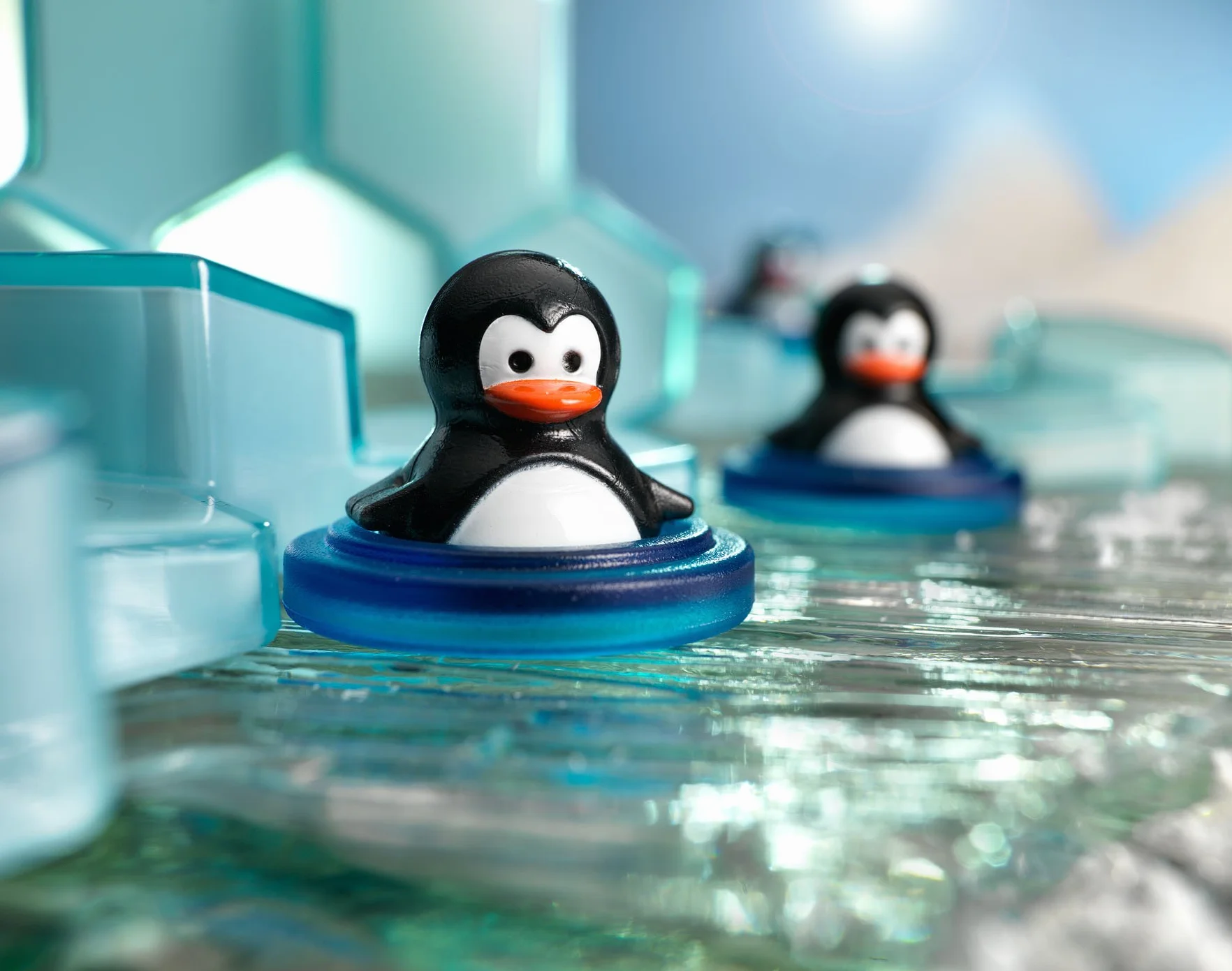 SmartGames - Penguins Pool Party | Juegos De Mesa para Niños | Juegos Educativos 6 Años O Más | Juego De Mesa Infantil | Rompecabezas Niños | Juegos Infantiles