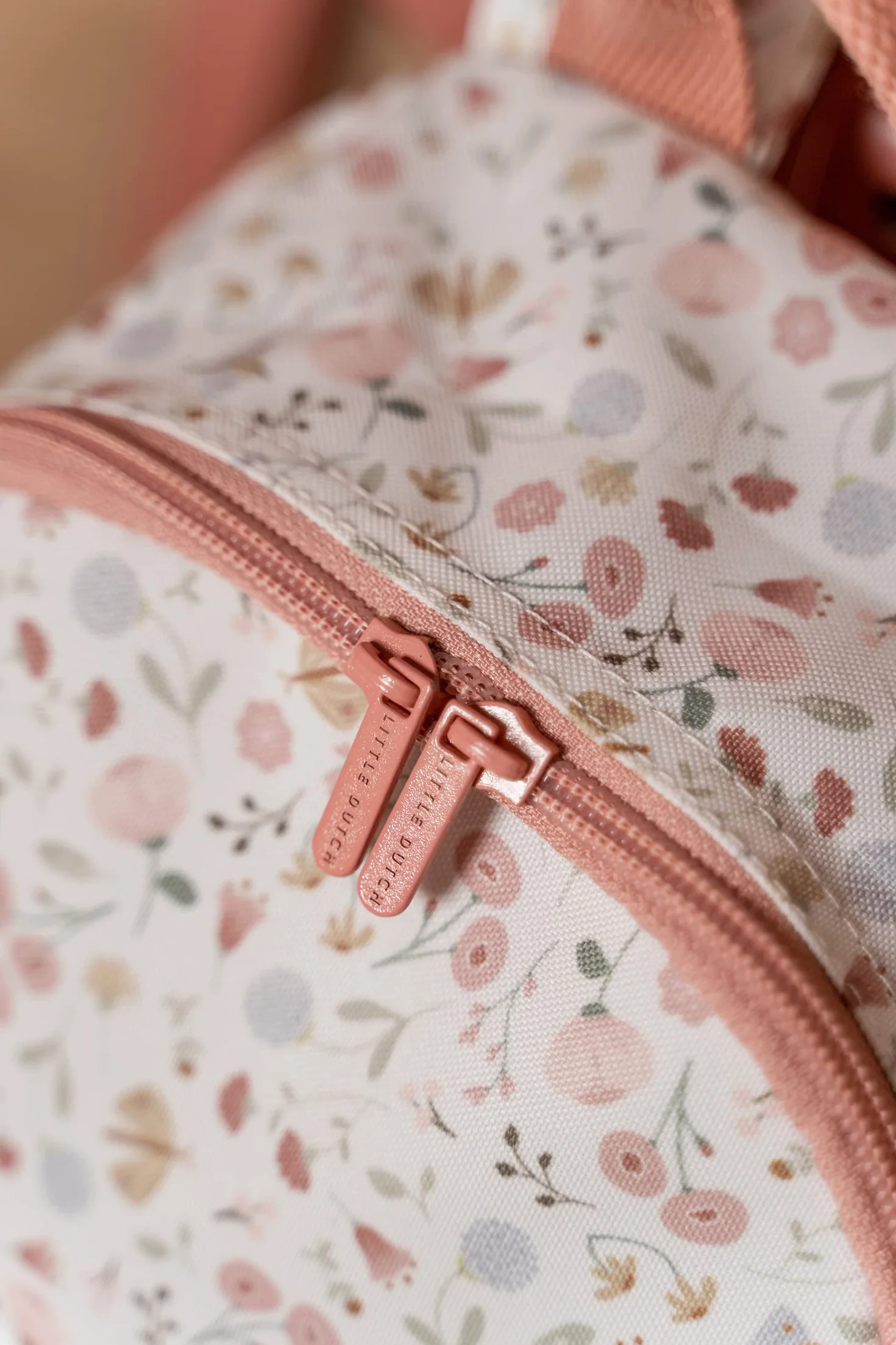 Tiamo Mochila Little Dutch (29 x 22,5 x 12cm) Ideal para la Guardería e Infantil. Diferentes Diseños