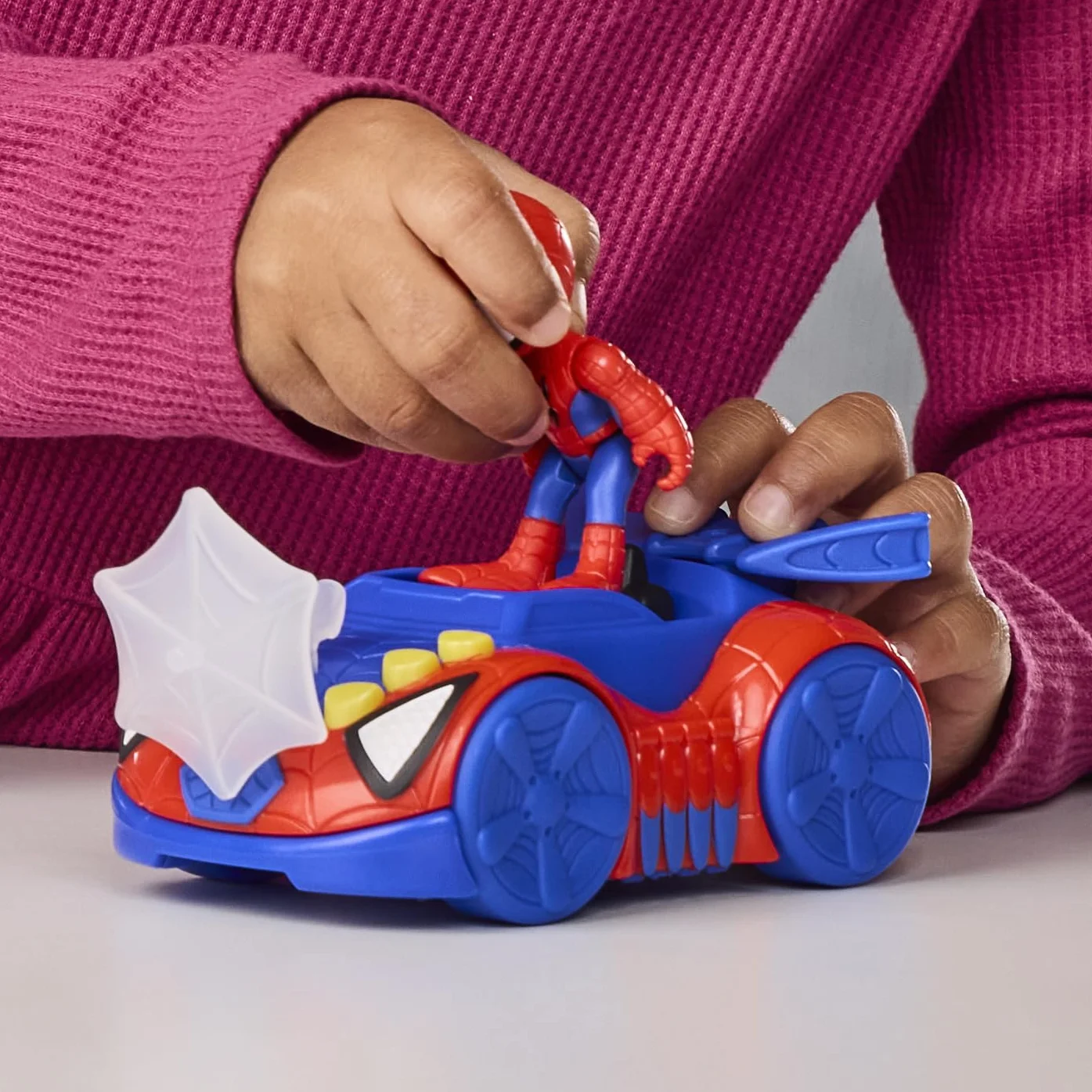 Marvel Spidey and His Amazing Friends, Bólido arácnido, Figura de acción y Coche de Juguete