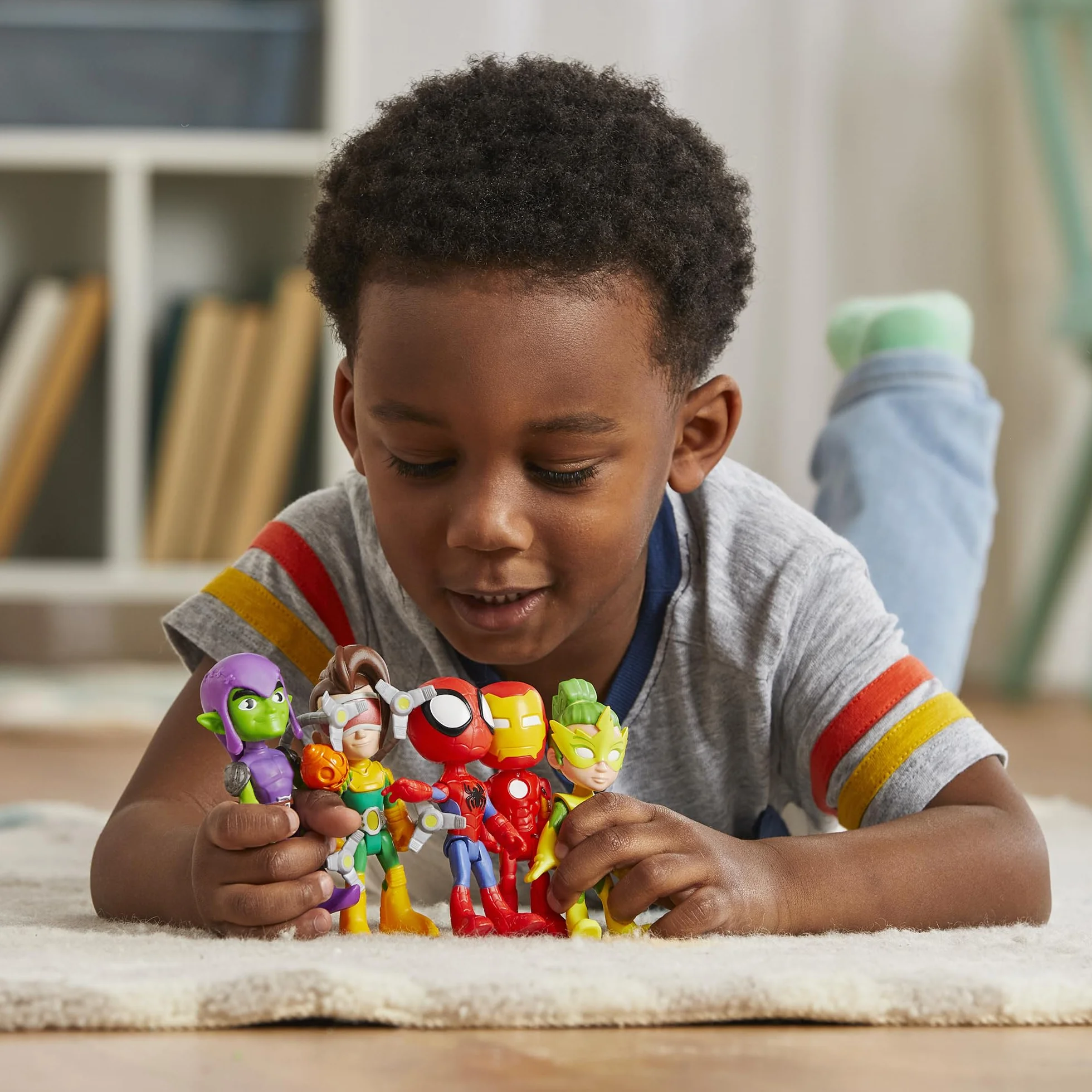 Hasbro Spidey and His Amazing Friends Pack de Amigos y Enemigos, 5 Figuras de Acción de 10 cm, Juguete de Superhéroes para Niños de 3 Años o Más