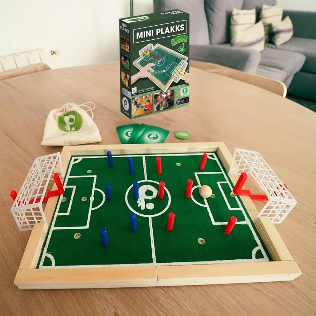 Mini PLAKKS | Juego de Futbol Niños | Futbolín de Madera para Partidas Rápidas y Estrategias Únicas | Regalo Niño | Muy Divertido y Entretenido | Portable de Viaje | De 5 a 99 Años | 2 a 4 Jugadores