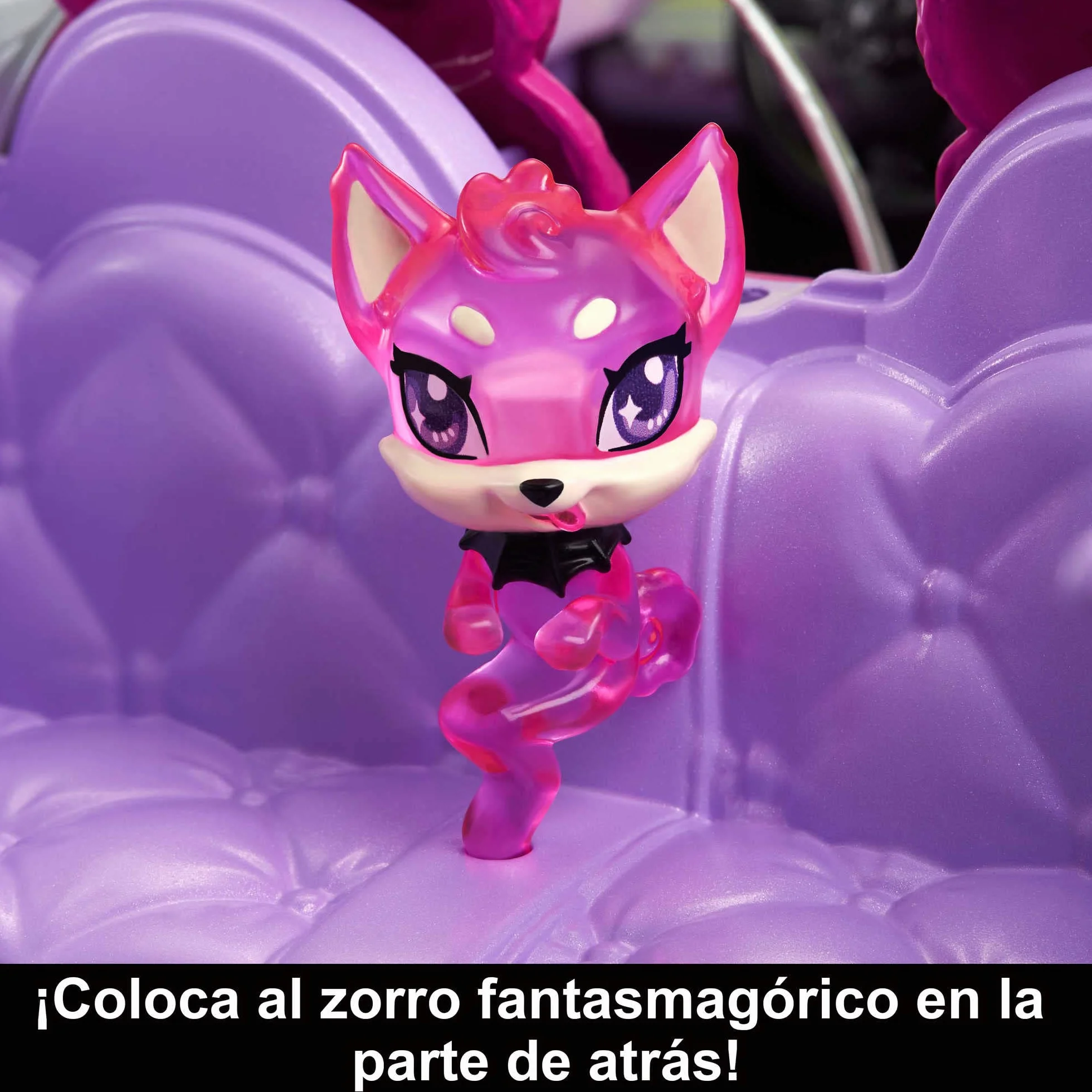 Monster High Coche de juguete, móvil Ghoul con accesorios para mascotas y refrigeradores, convertible morado con detalles de telaraña, HHK63