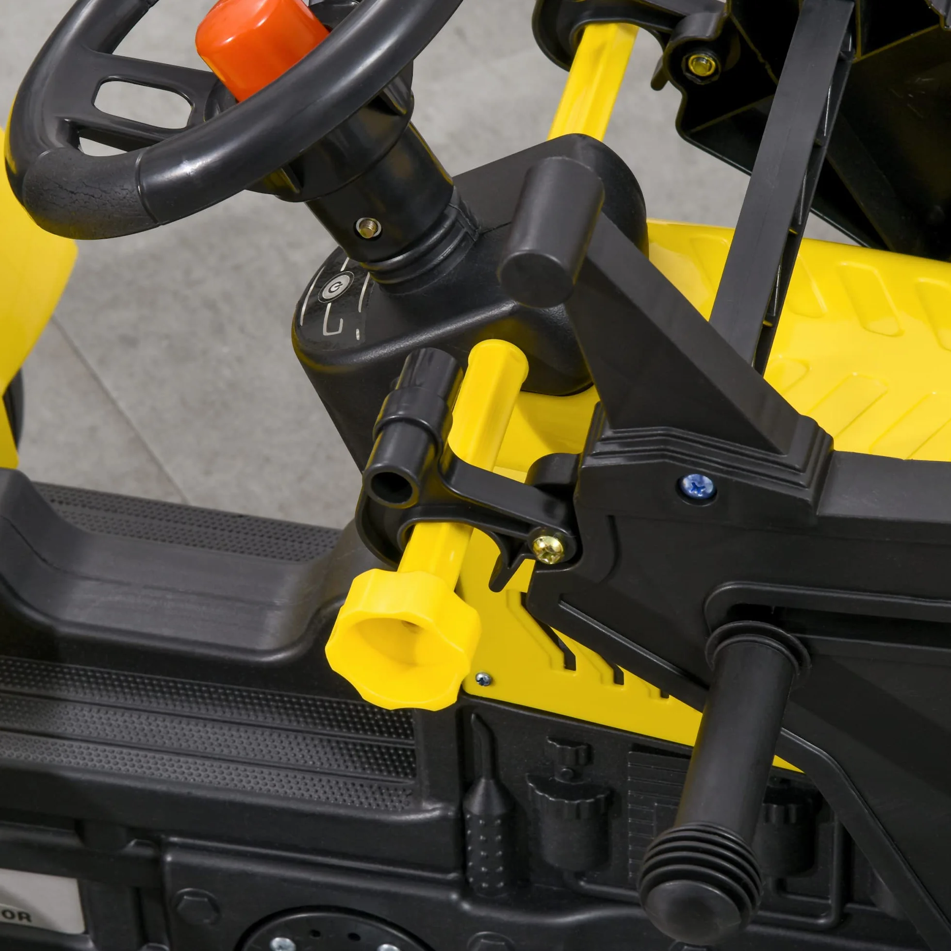 HOMCOM Tractor a Pedales para Niños de 3 Años Excavadora Camión con Pala Delantera Juguete de Montar Coche de Pedales Carga 35 kg 114x41x52 cm Amarillo
