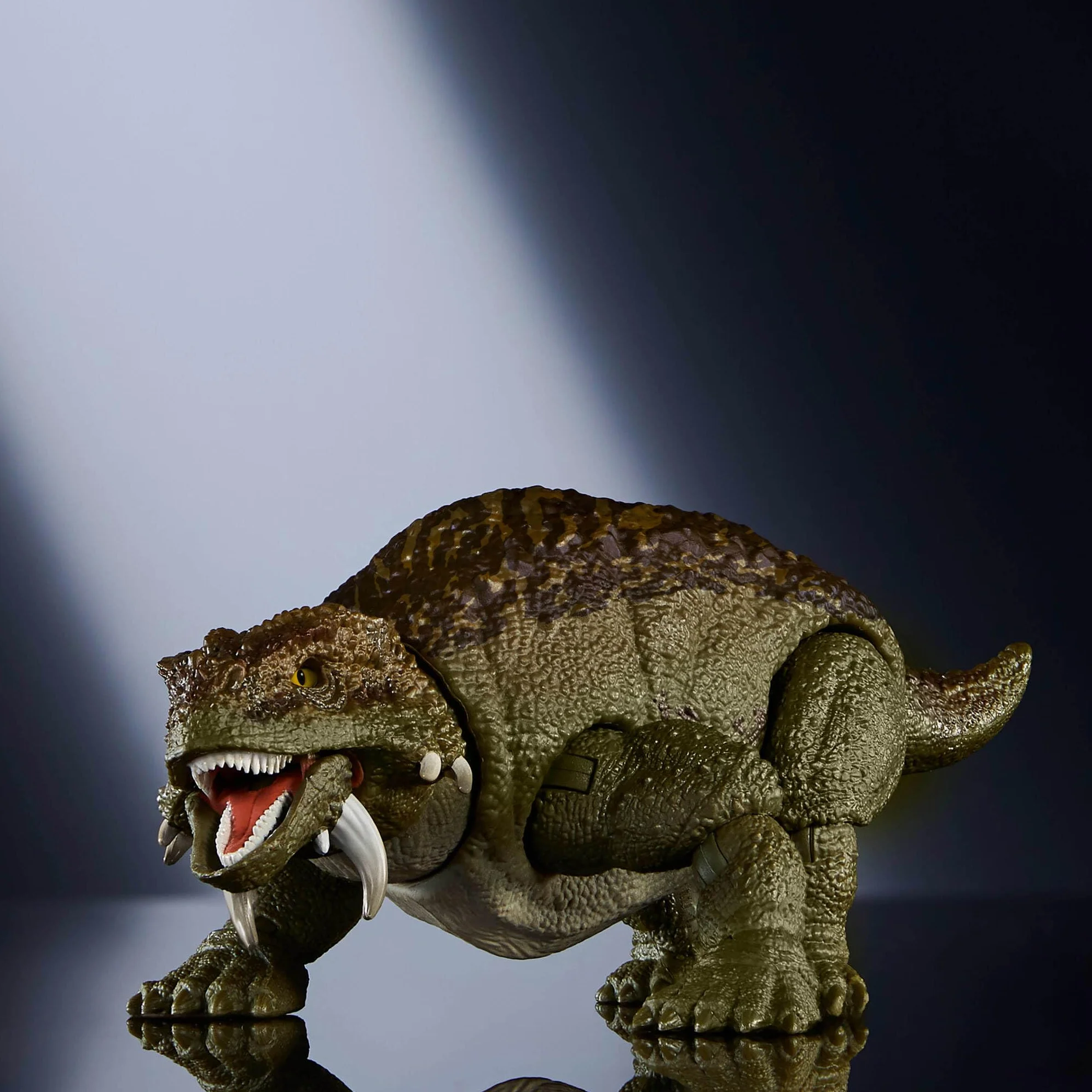 Mattel Jurassic World Colección Hammond Escutosaurio Figura de acción dinosaurio, ojos de cristal, 14 puntos articulación JDJ08