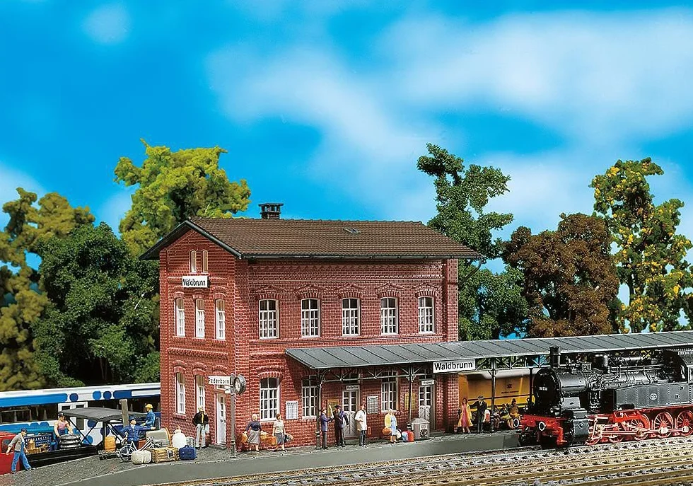 Faller - Estación ferroviaria para modelismo ferroviario (F110099)