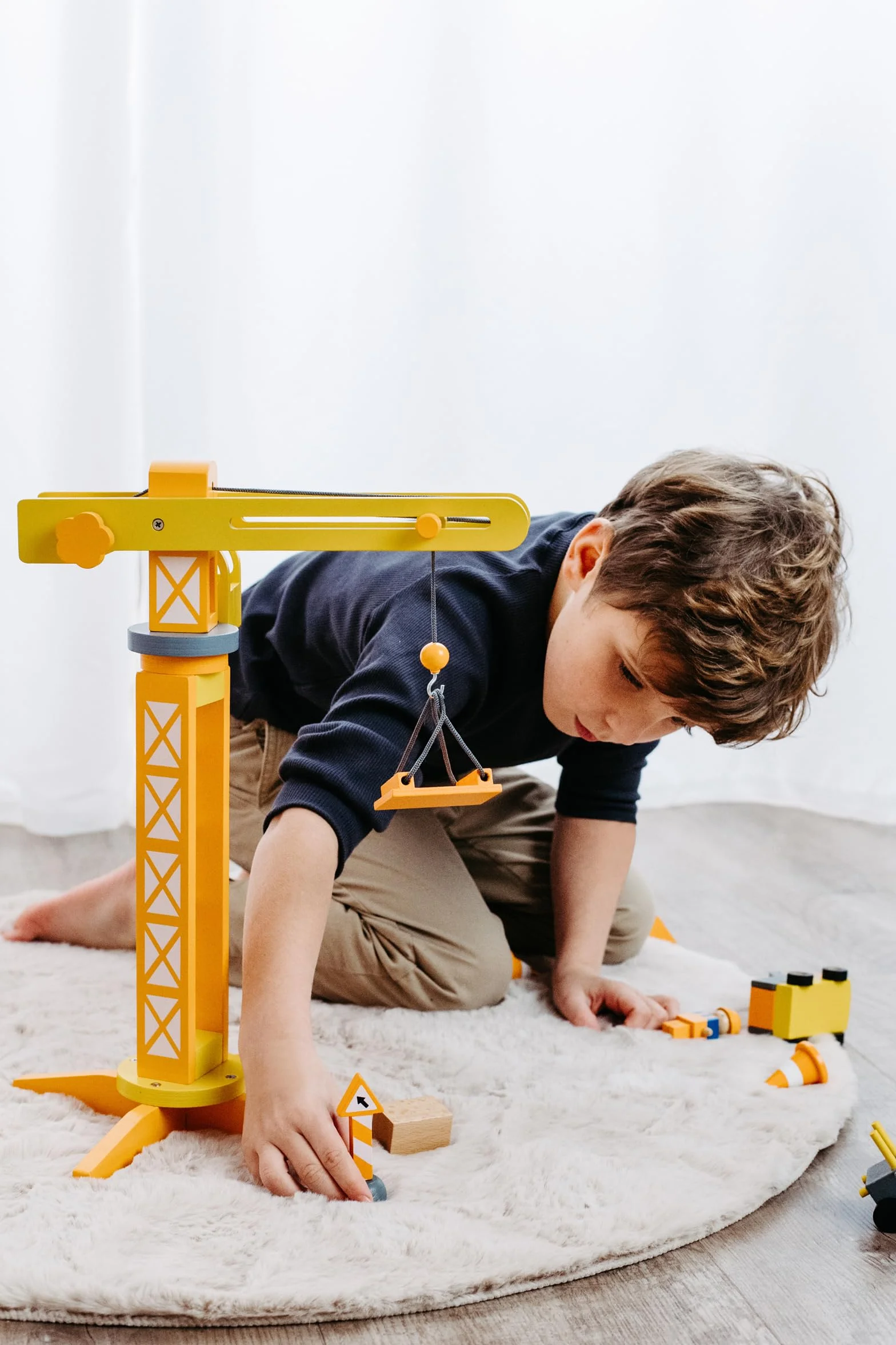 Small Foot Grúa de construcción con Accesorios de construcción, Juego de Madera para niños, 100% Certificado FSC® a Partir de 3 años Nro. de artículo: 12007