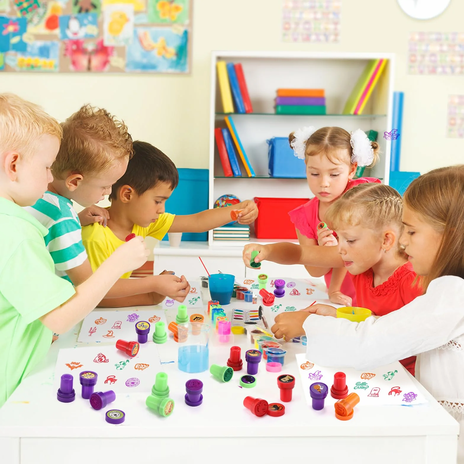 Kesote 26 Piezas Sellos de Halloween Juego de Sellos Multicolores Sellos Infantiles para Niños Manualidades para niños