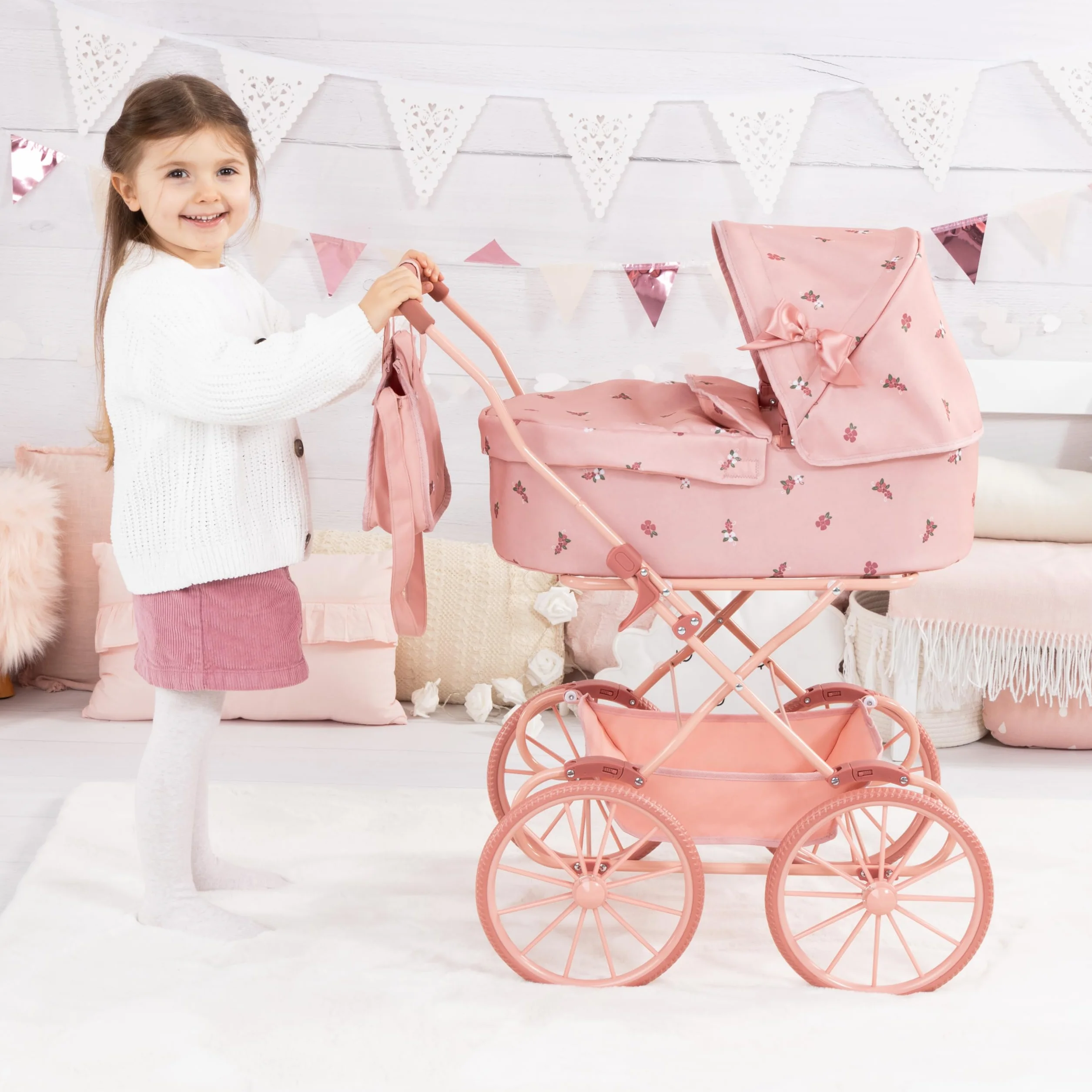Bayer Design Cochecito de muñeca clásico con cesta integrada