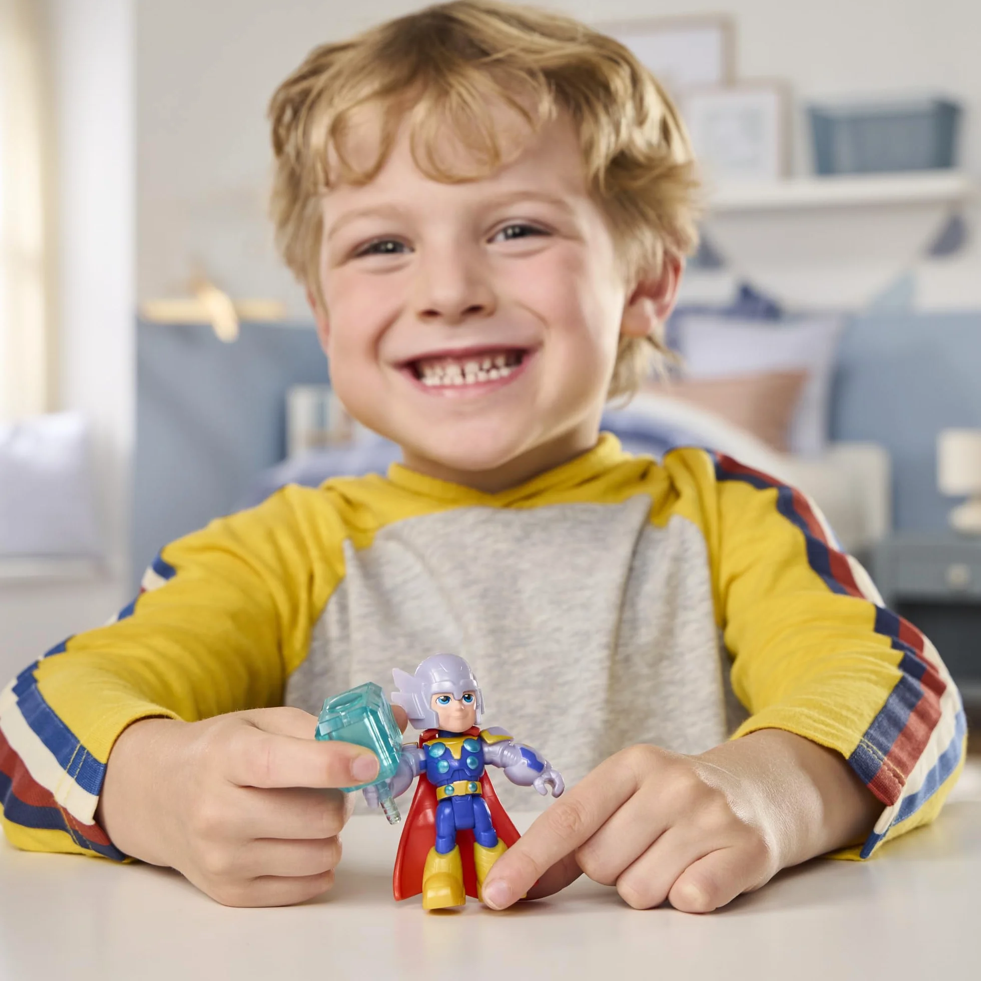 Marvel Iron Man and His Awesome Friends, Figura de acción de Thor