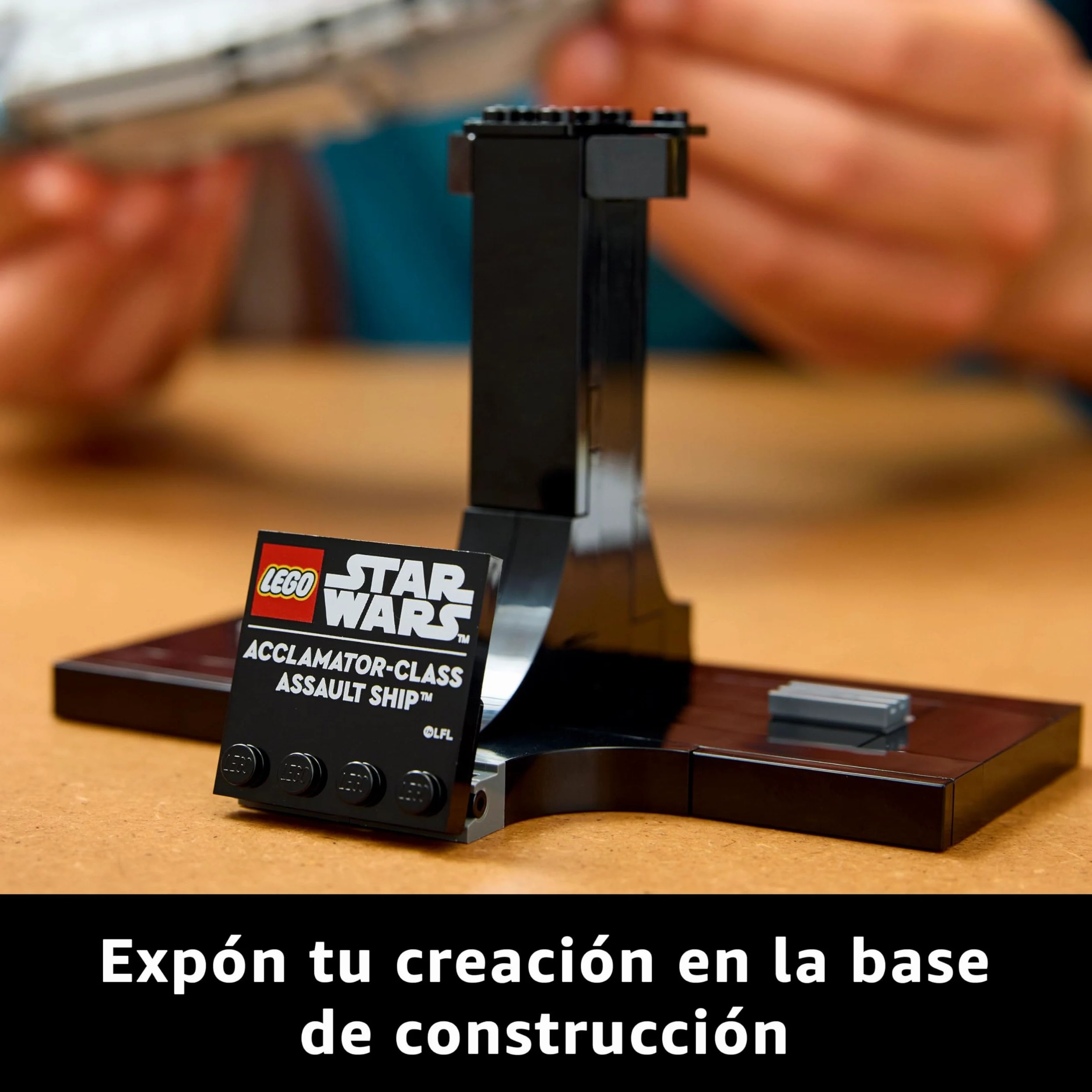 LEGO Star Wars 75404 Nave de Asalto Clase Acclamator, Maqueta para Construir para Adultos de Nave Estelar, Decoración para el Hogar, Regalo para Hombres y Mujeres Fans del Ataque de los Clones